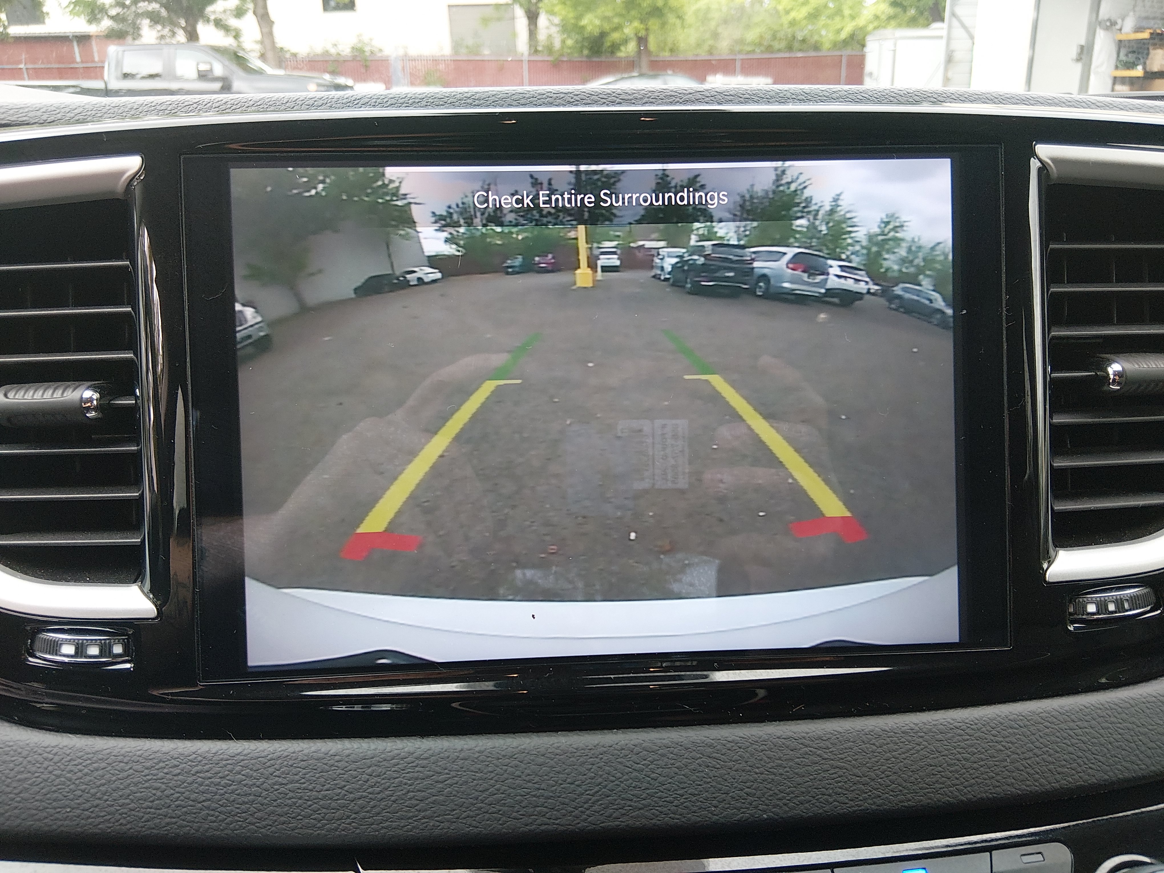 2023 Chrysler Pacifica Touring L - Photo 16