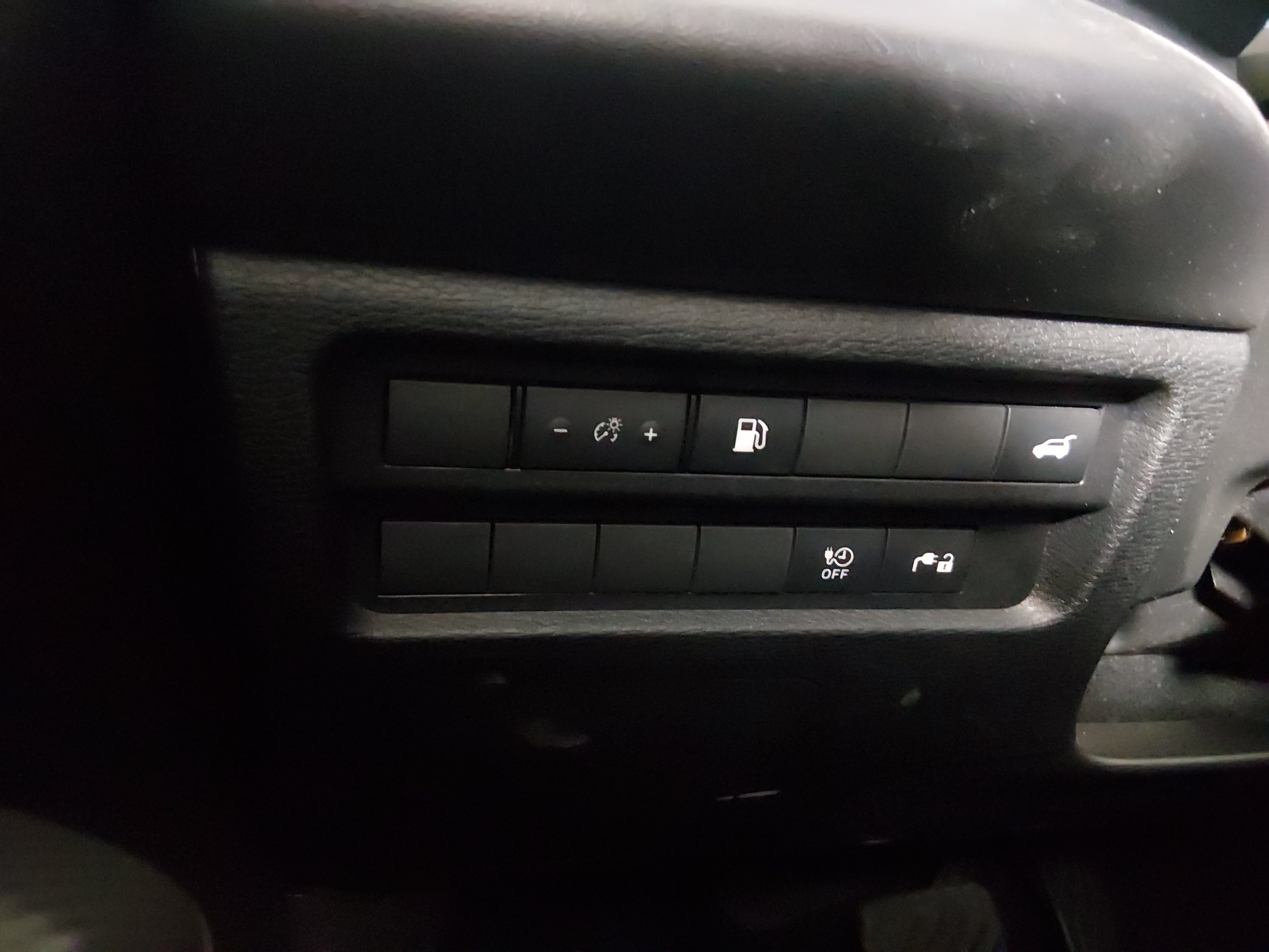 2024 Mitsubishi Outlander Plug-in Hybrid SE - Photo 13