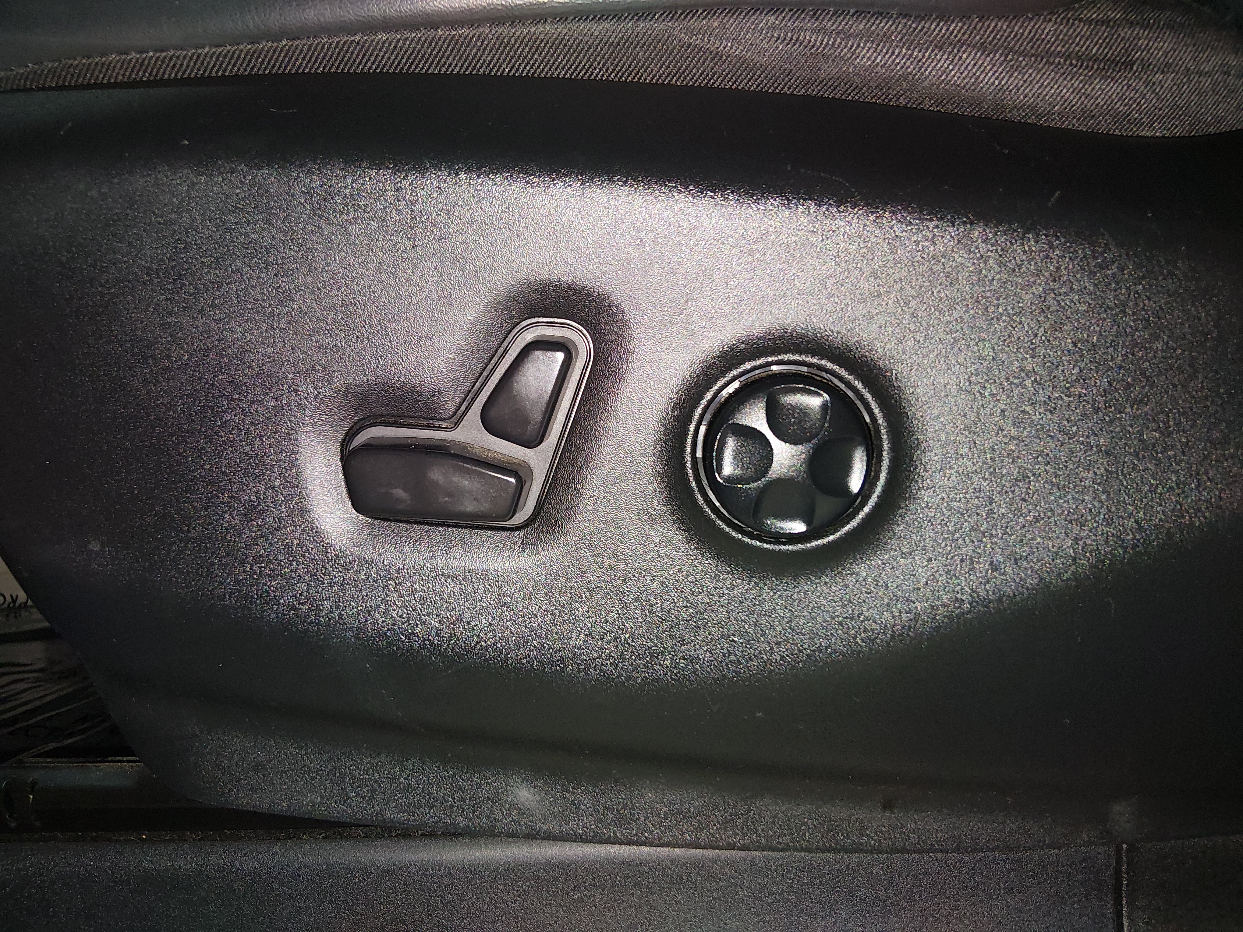 2024 Chrysler Pacifica PHEV Select - Photo 21