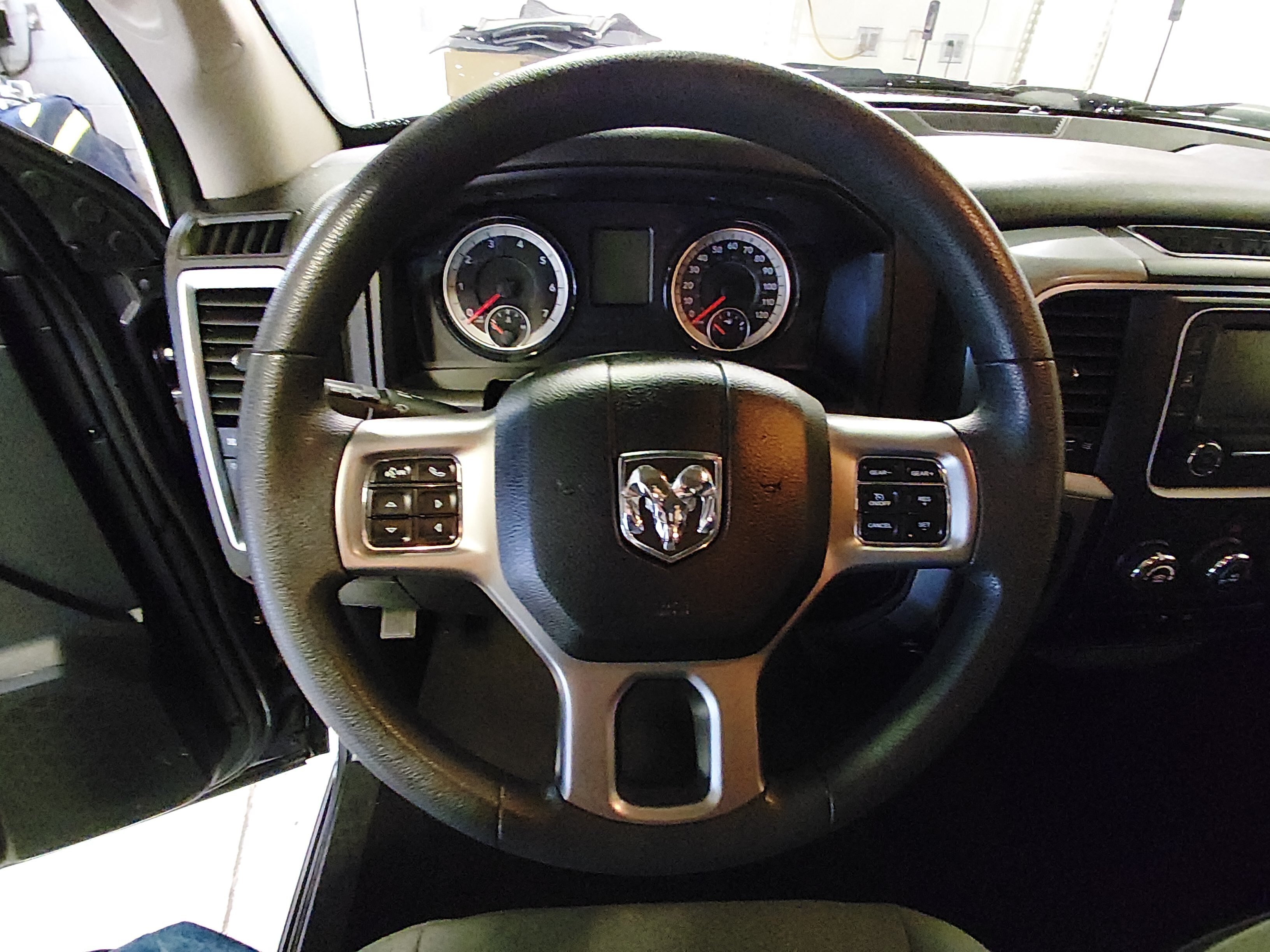 2024 RAM Ram 1500 Classic SLT - Photo 12