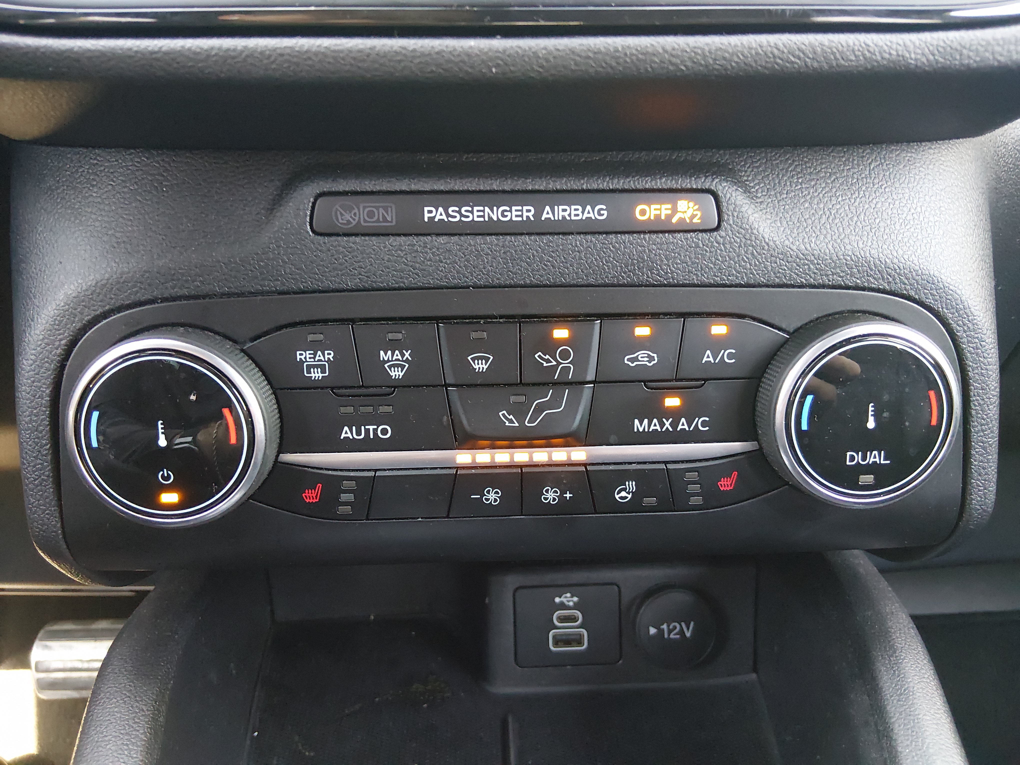 2024 Ford Escape ST-Line - Photo 17