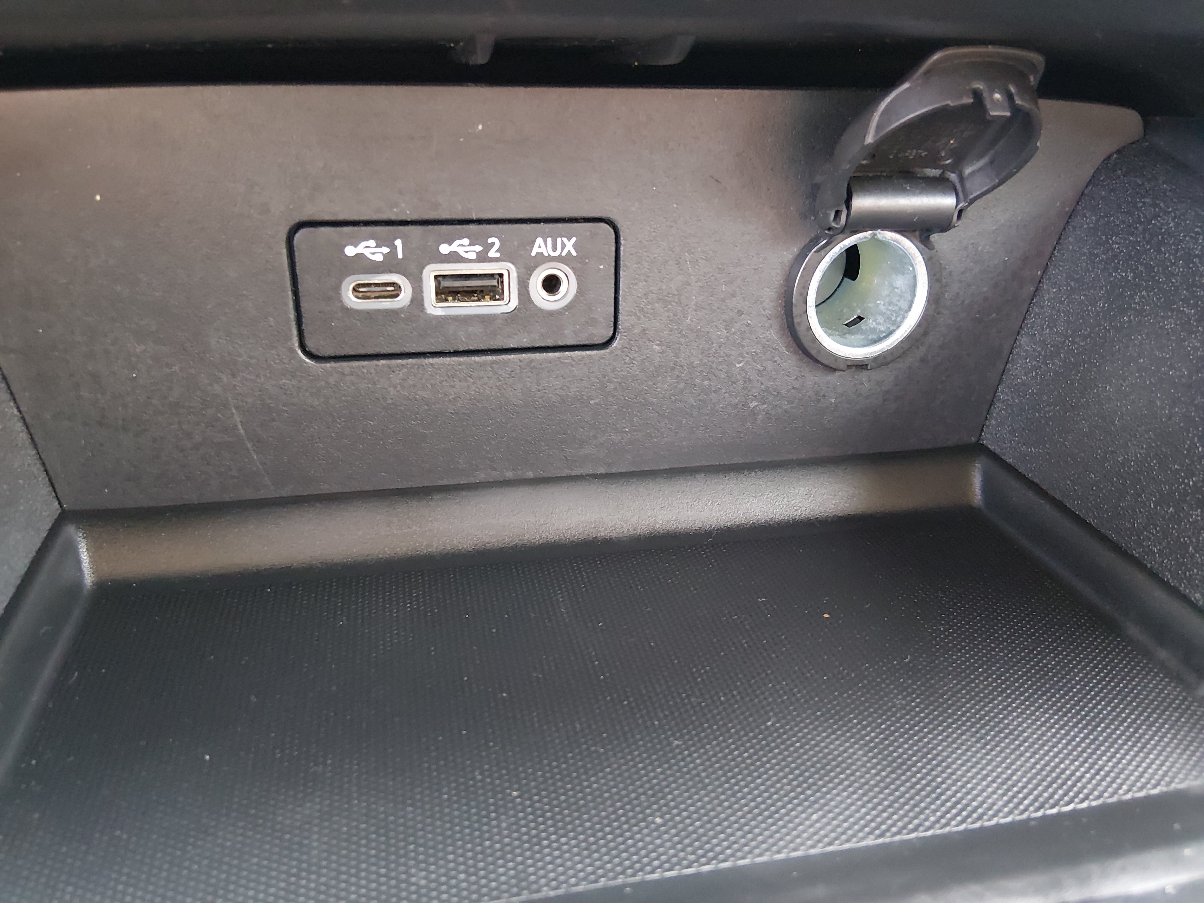 2025 Nissan Altima SV - Photo 18