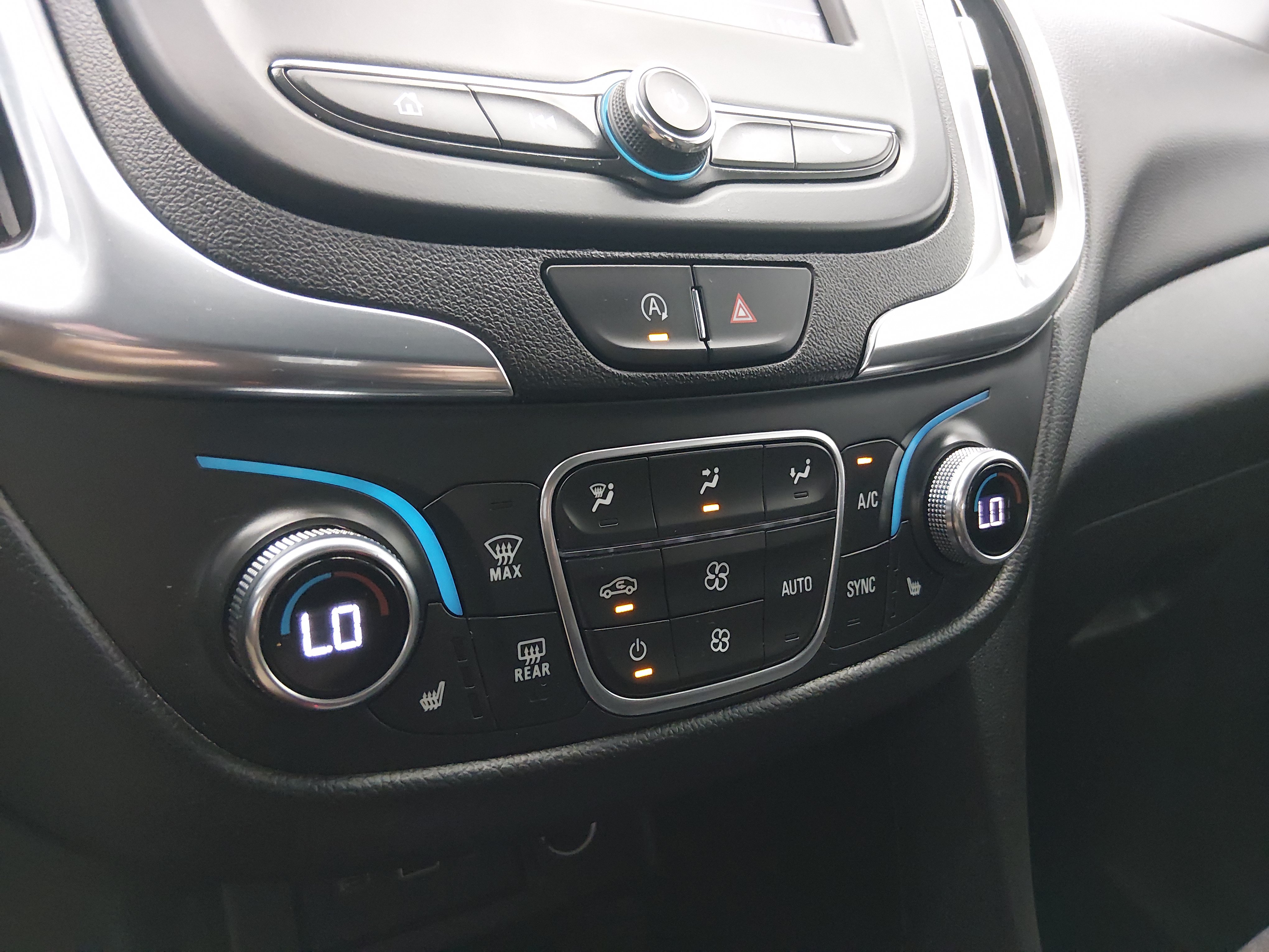 2024 Chevrolet Equinox LT - Photo 13