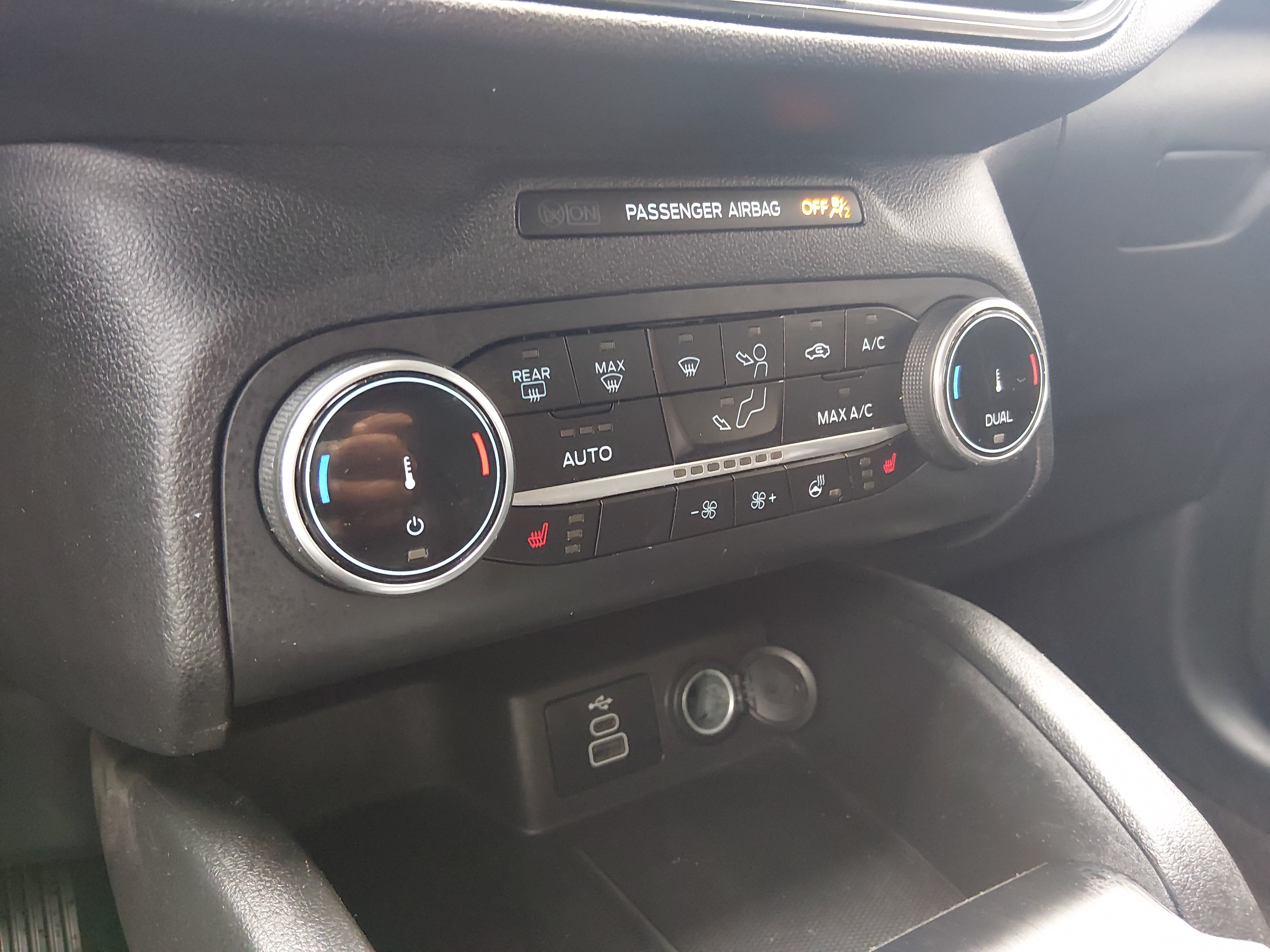 2025 Ford Escape ST-Line Select - Photo 18