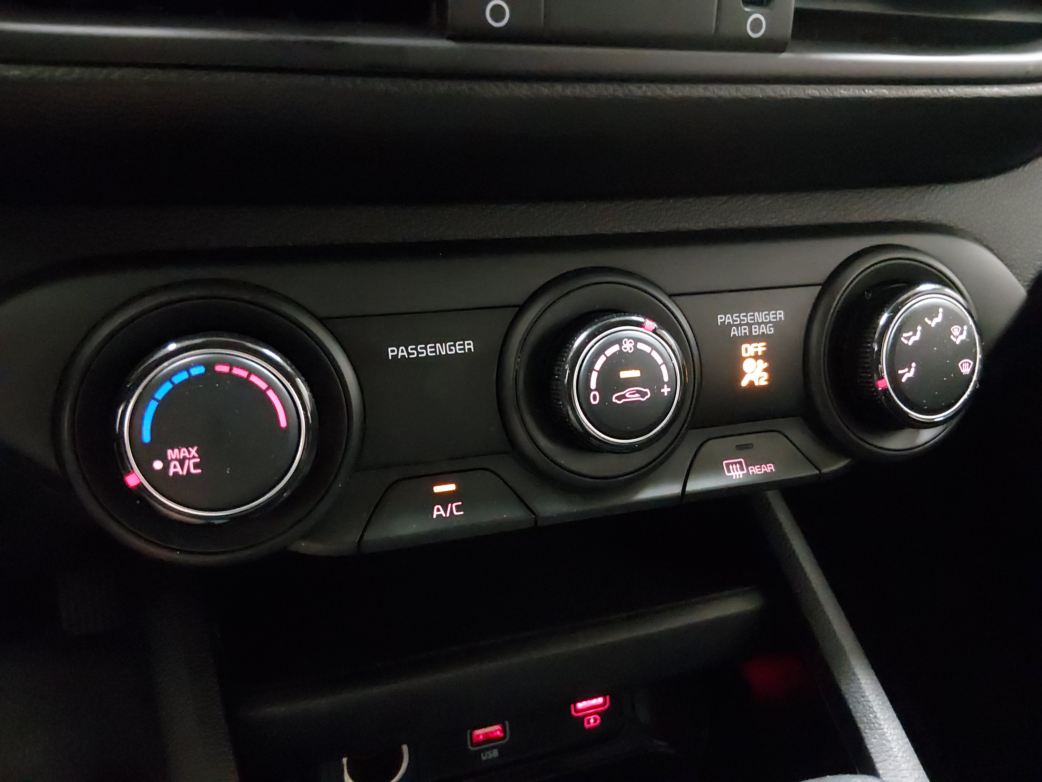 2024 Kia Forte LXS - Photo 18