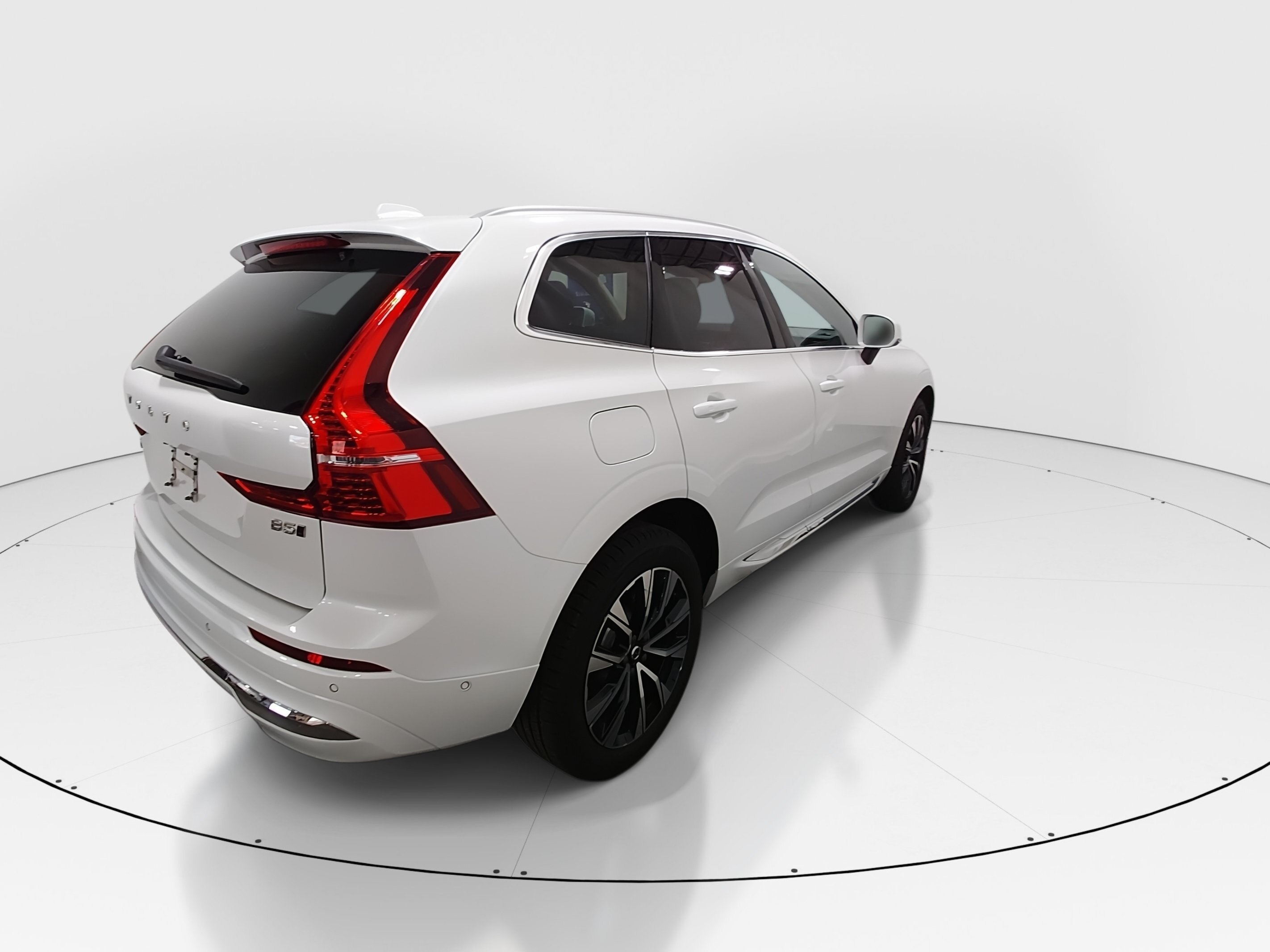 2023 Volvo XC60 Plus - Photo 7