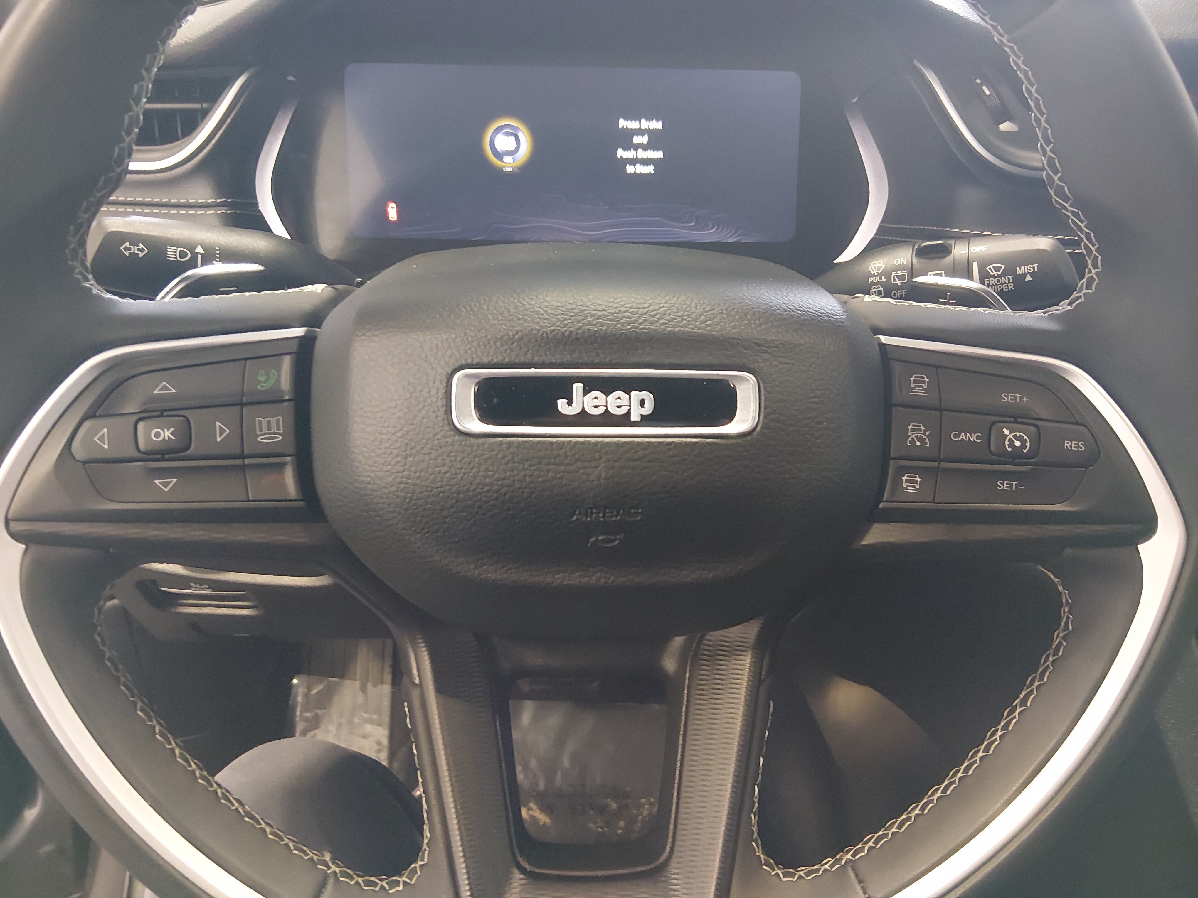 2023 Jeep Grand Cherokee Laredo - Photo 12