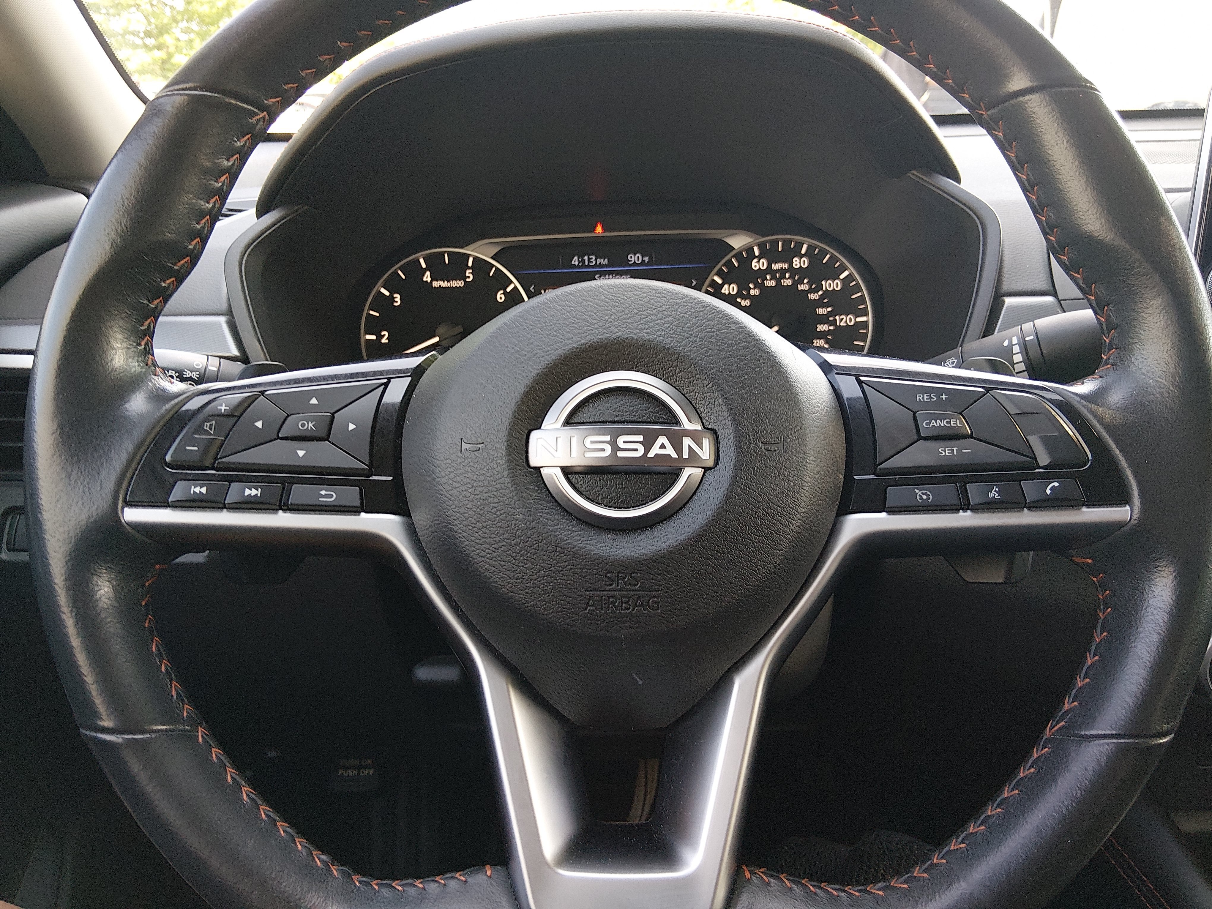 2024 Nissan Altima SR - Photo 12