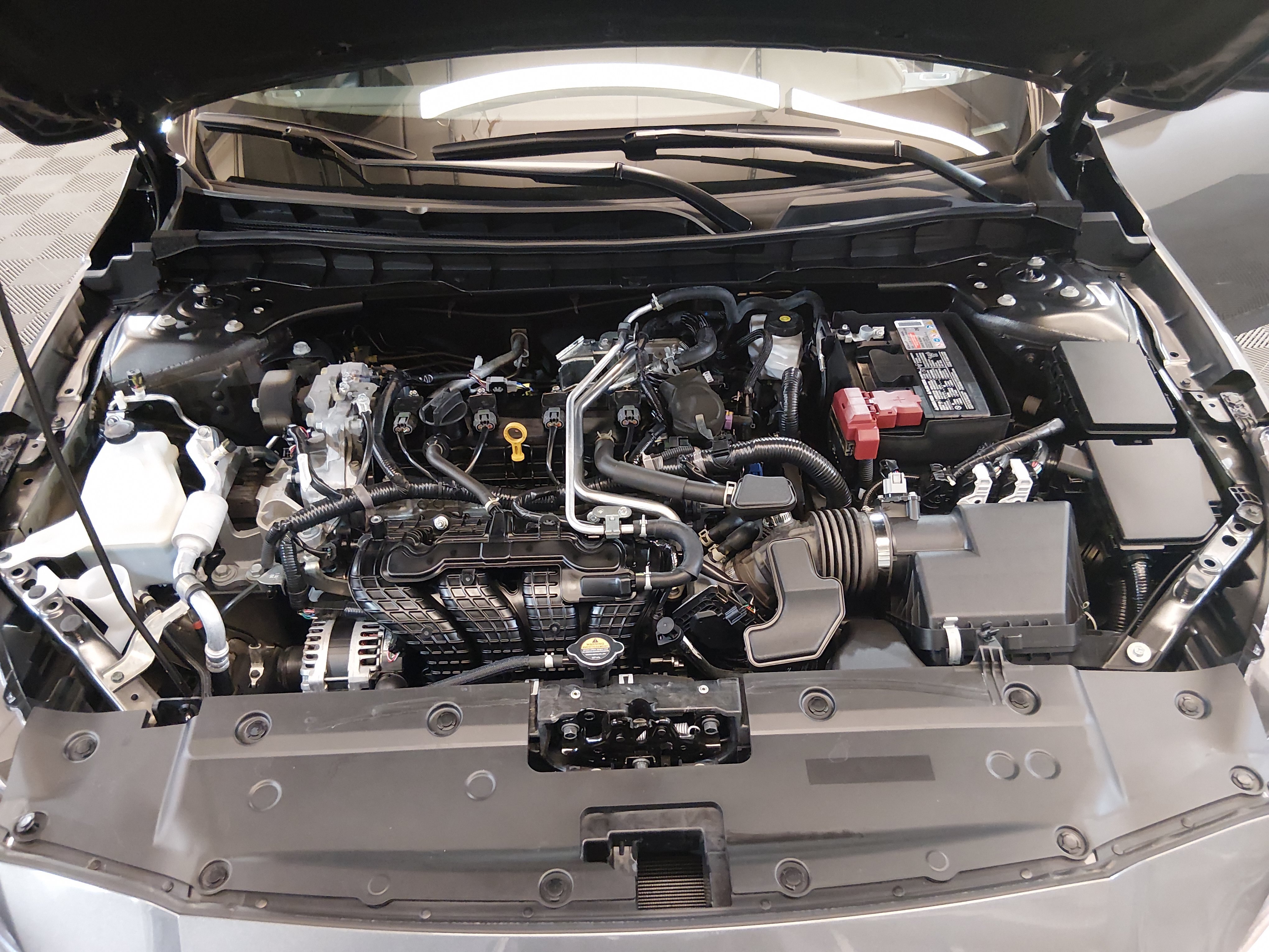 2025 Nissan Altima SV - Photo 9