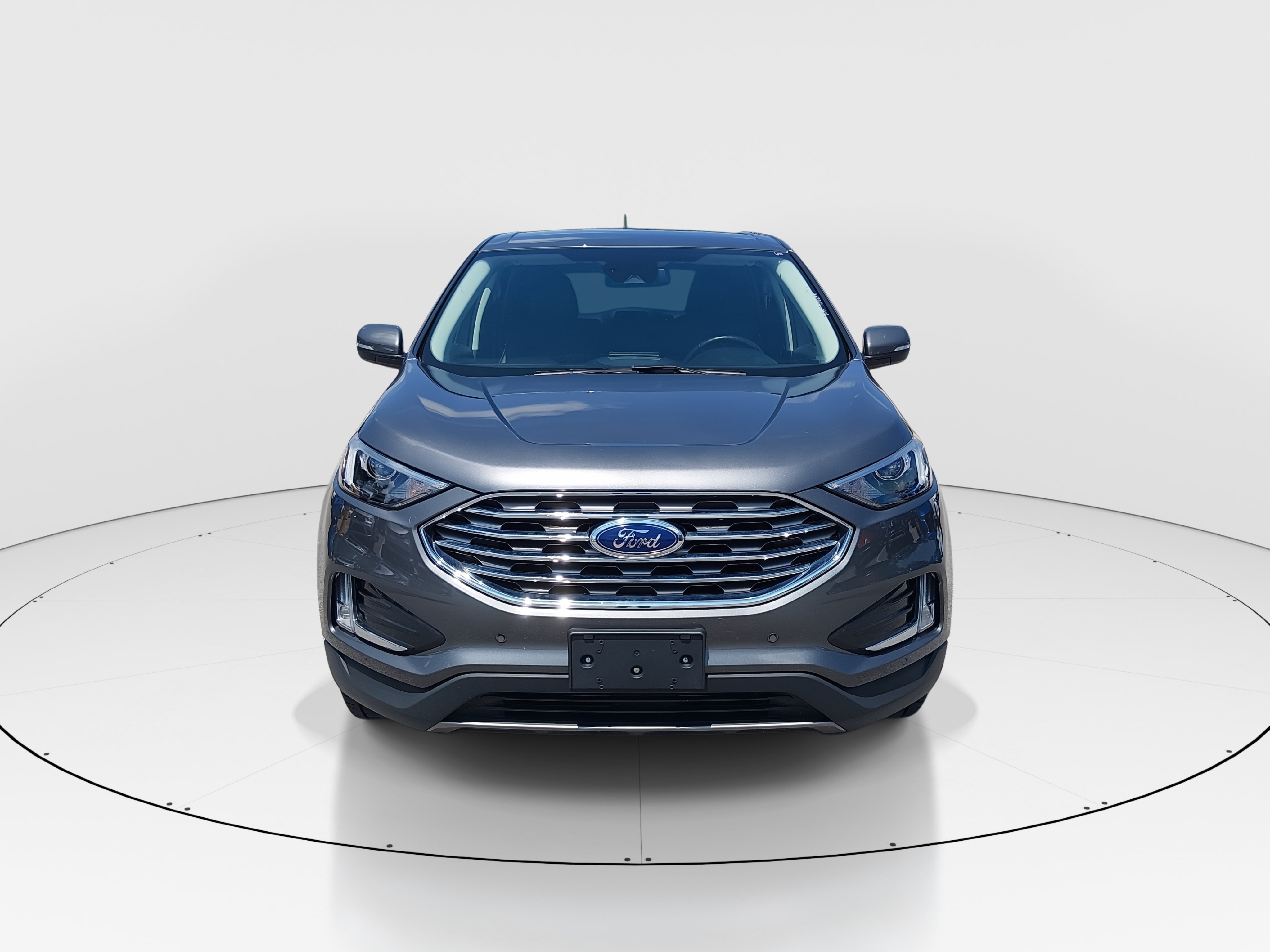 2024 Ford Edge Titanium - Photo 2