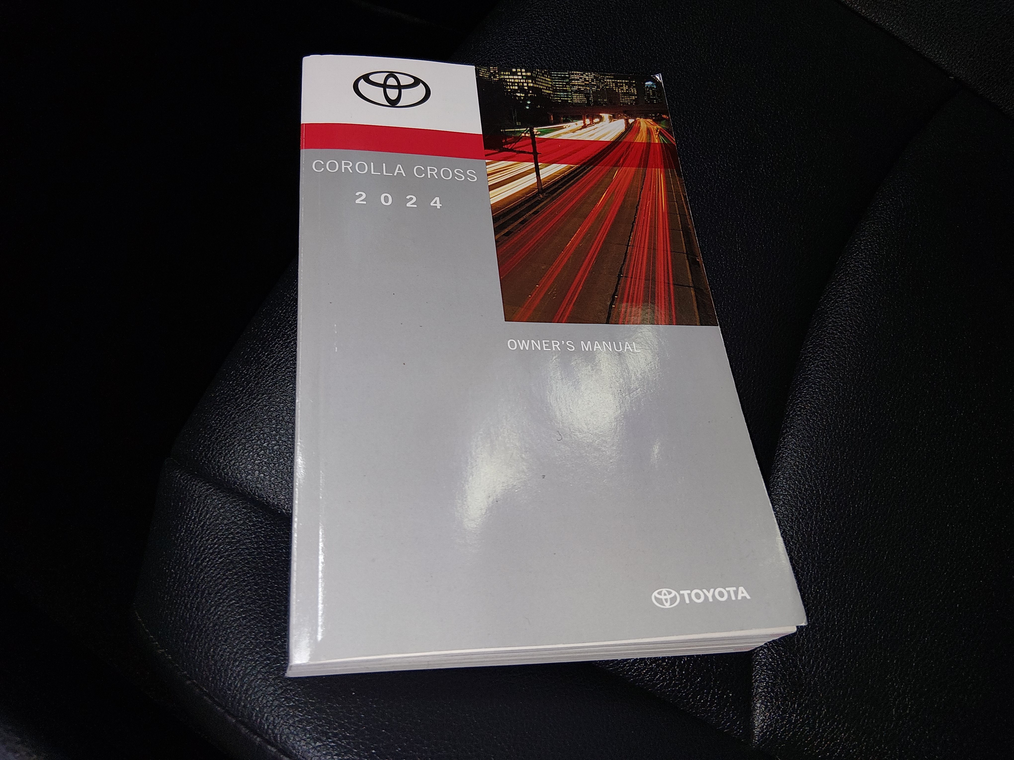2024 Toyota Corolla Cross XLE - Photo 20