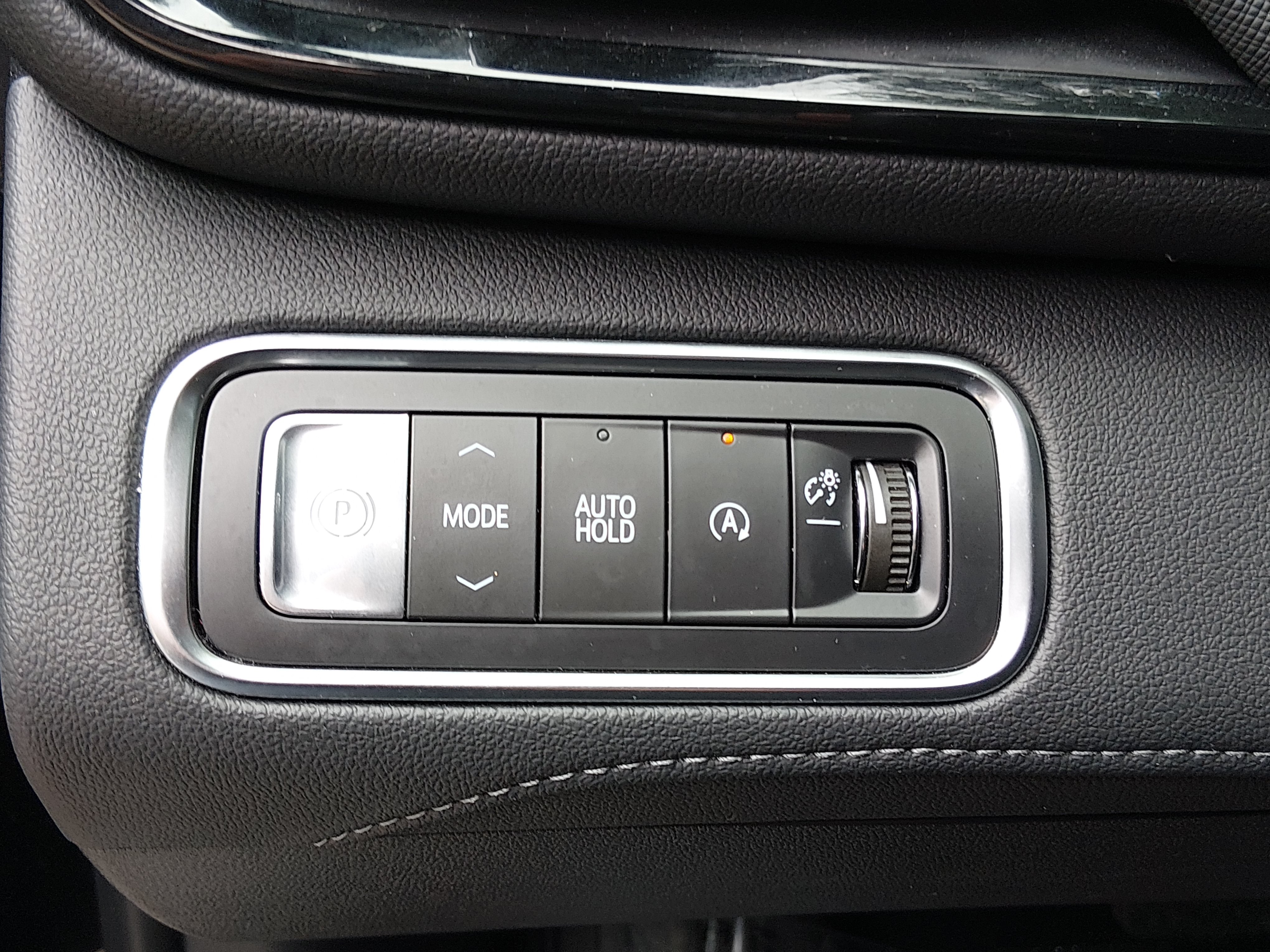 2025 Buick Enclave Preferred - Photo 13