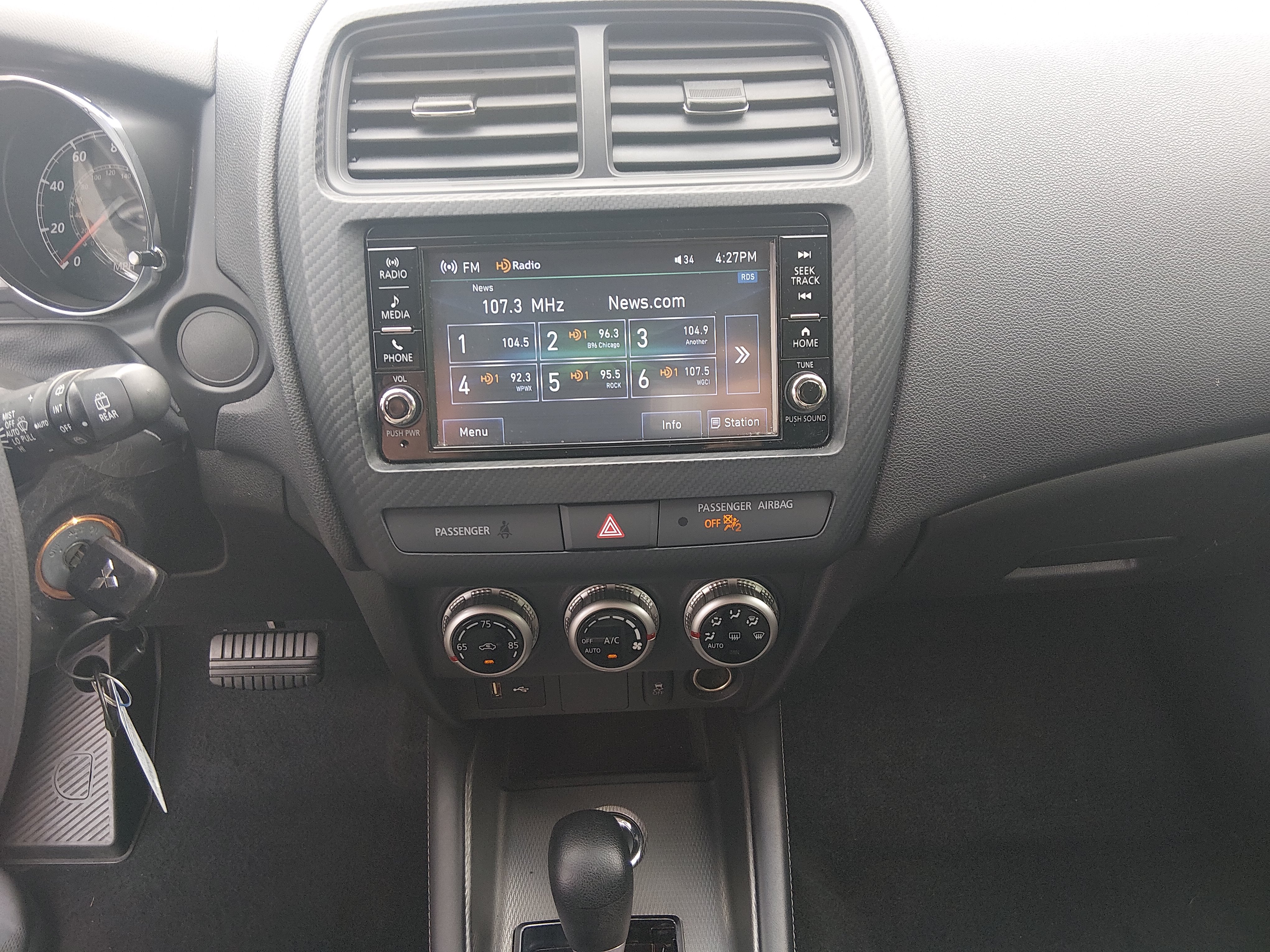 2024 Mitsubishi Outlander Sport ES - Photo 17
