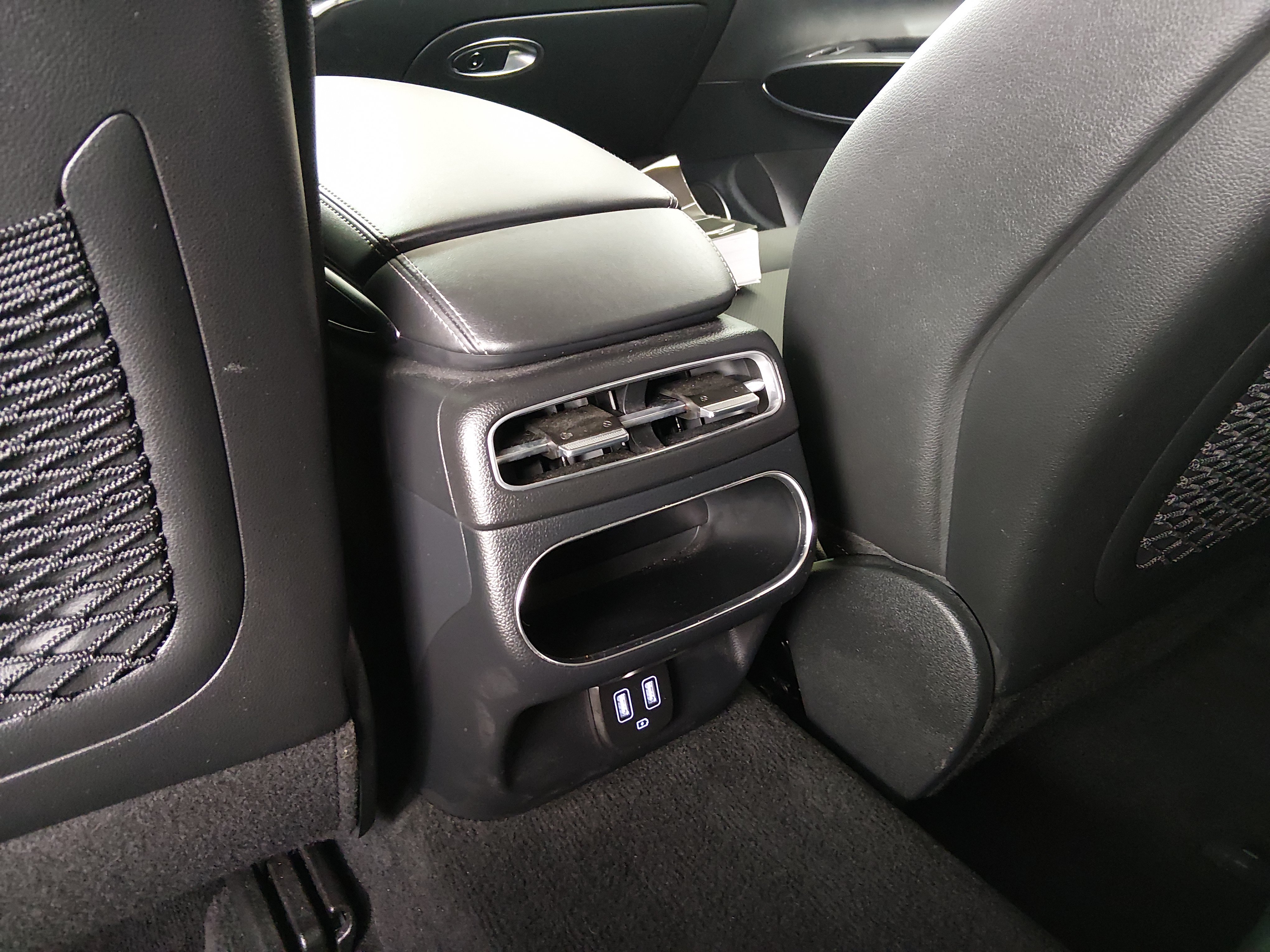 2025 GENESIS GV70 Standard - Photo 16