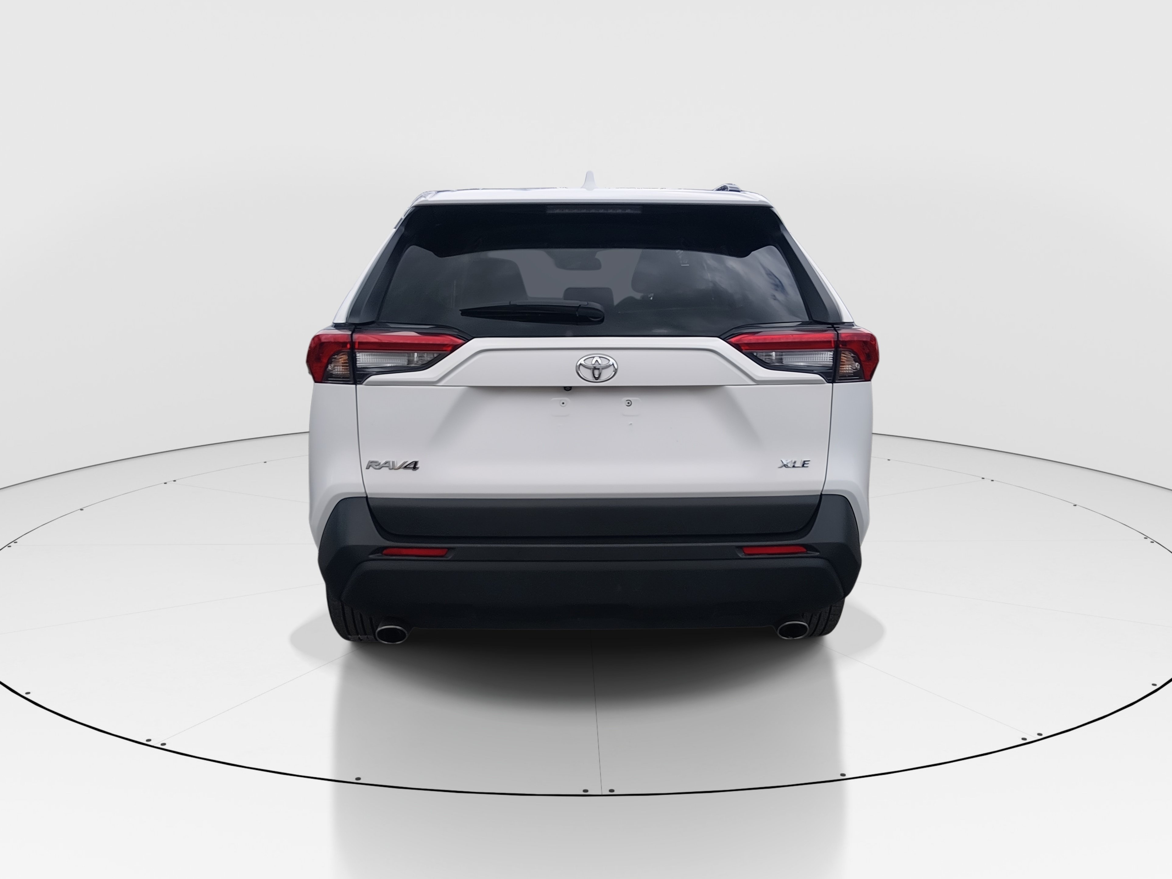 2024 Toyota RAV4 XLE - Photo 6