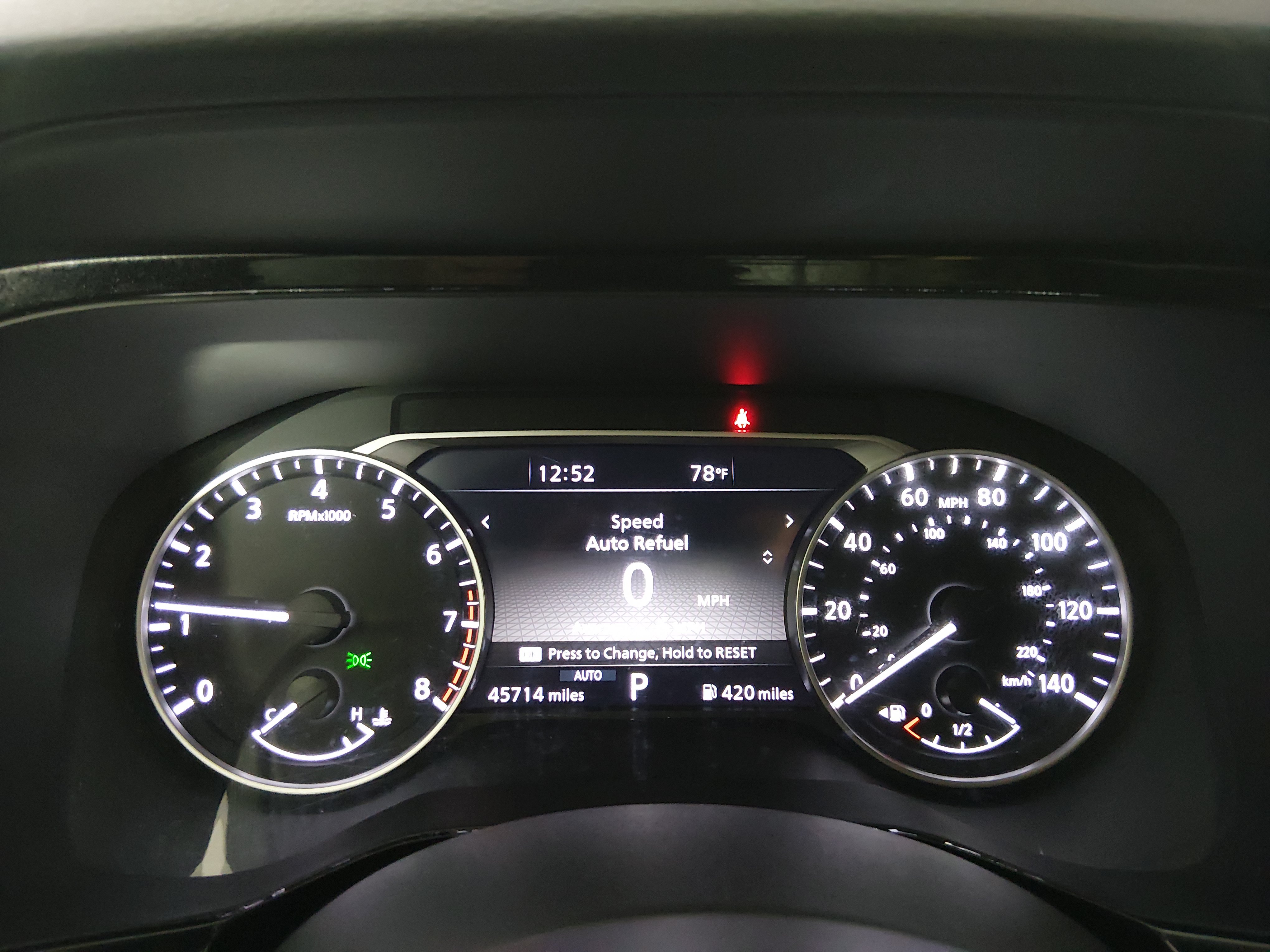 2025 Nissan Pathfinder SL - Photo 14