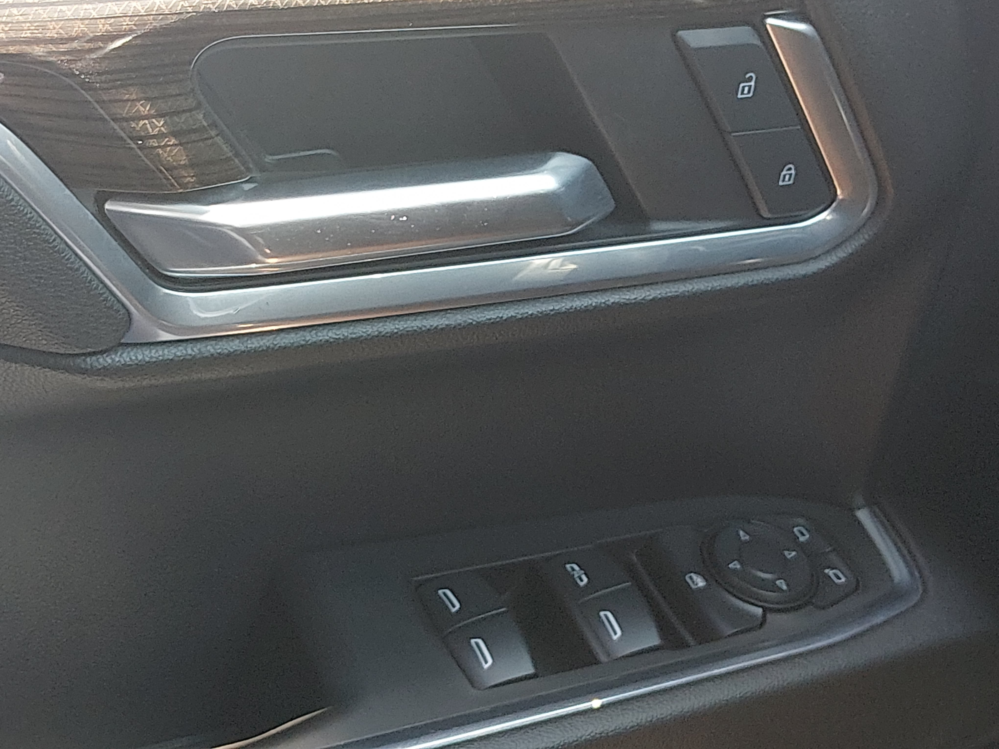 2025 Chevrolet Silverado 1500 LT - Photo 20