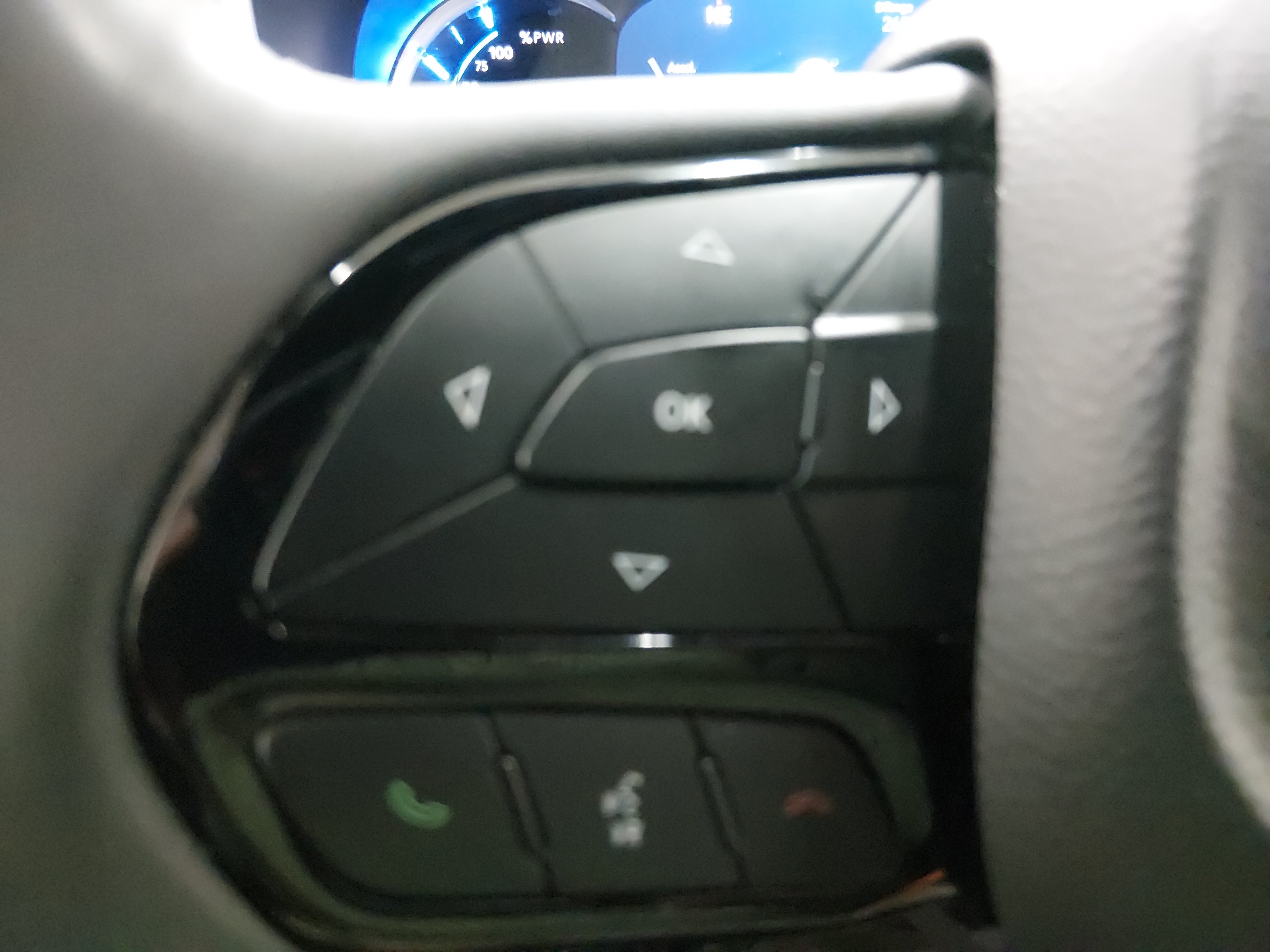 2024 Chrysler Pacifica PHEV Select - Photo 18