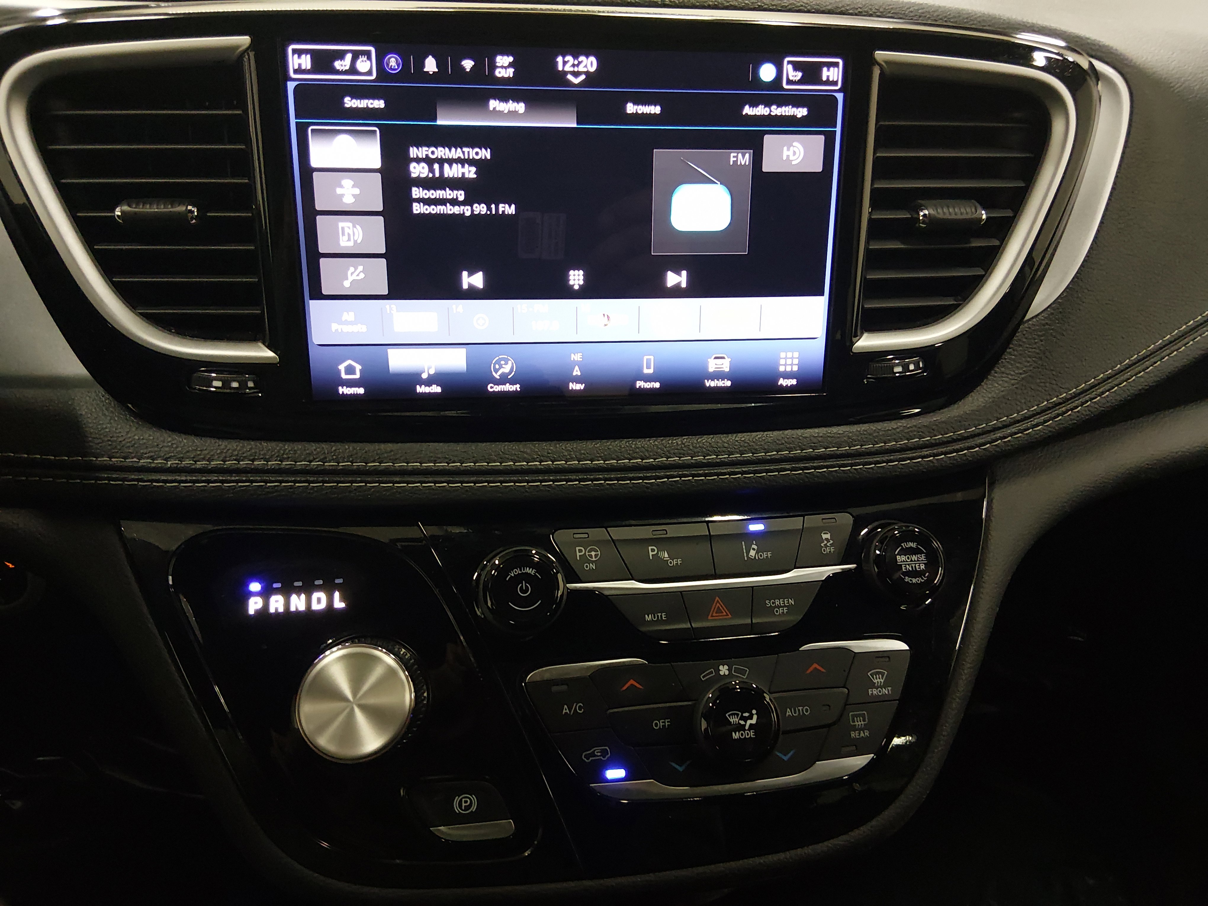 2024 Chrysler Pacifica PHEV Select - Photo 13