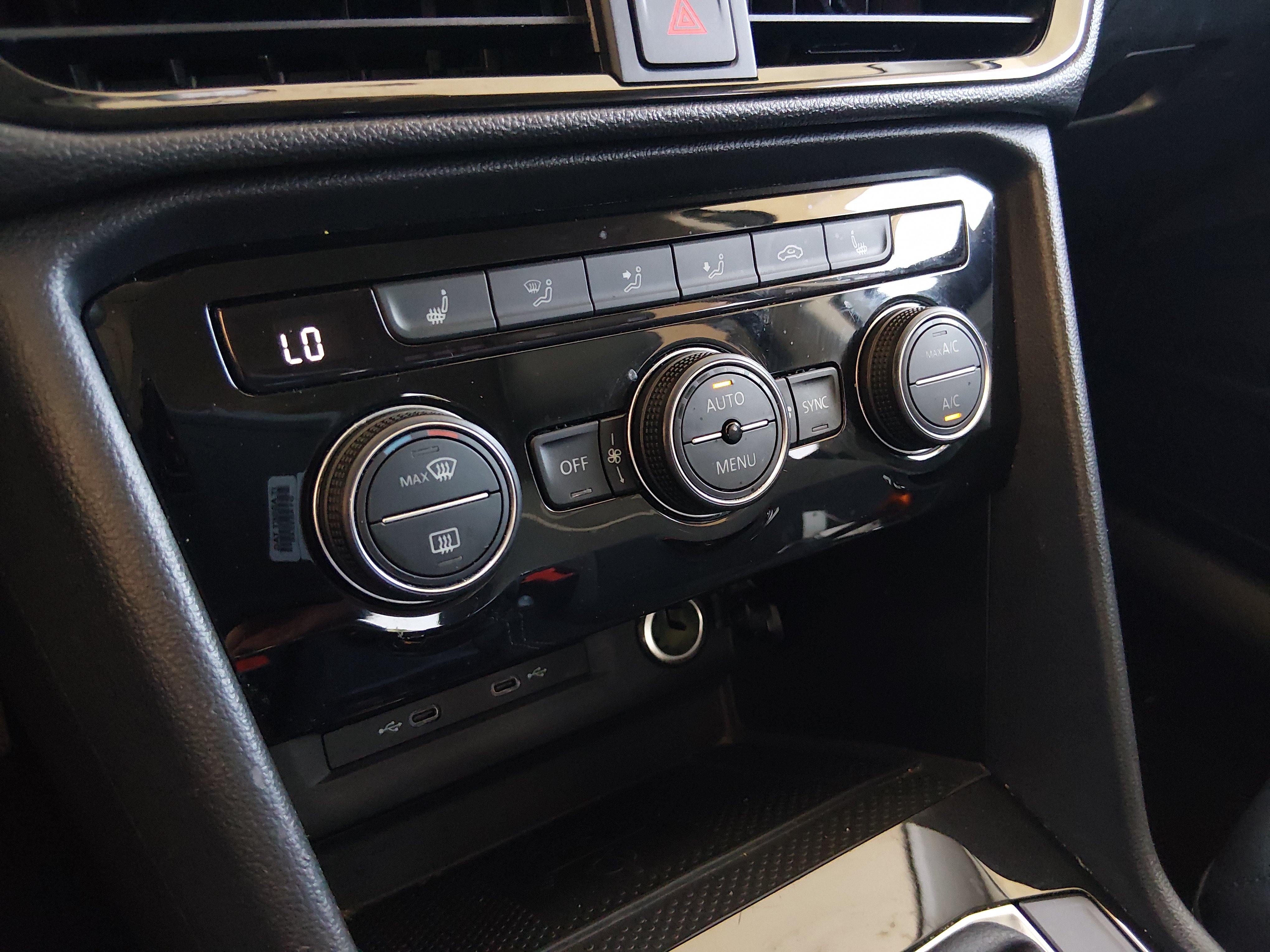 2024 Volkswagen Taos SE - Photo 20