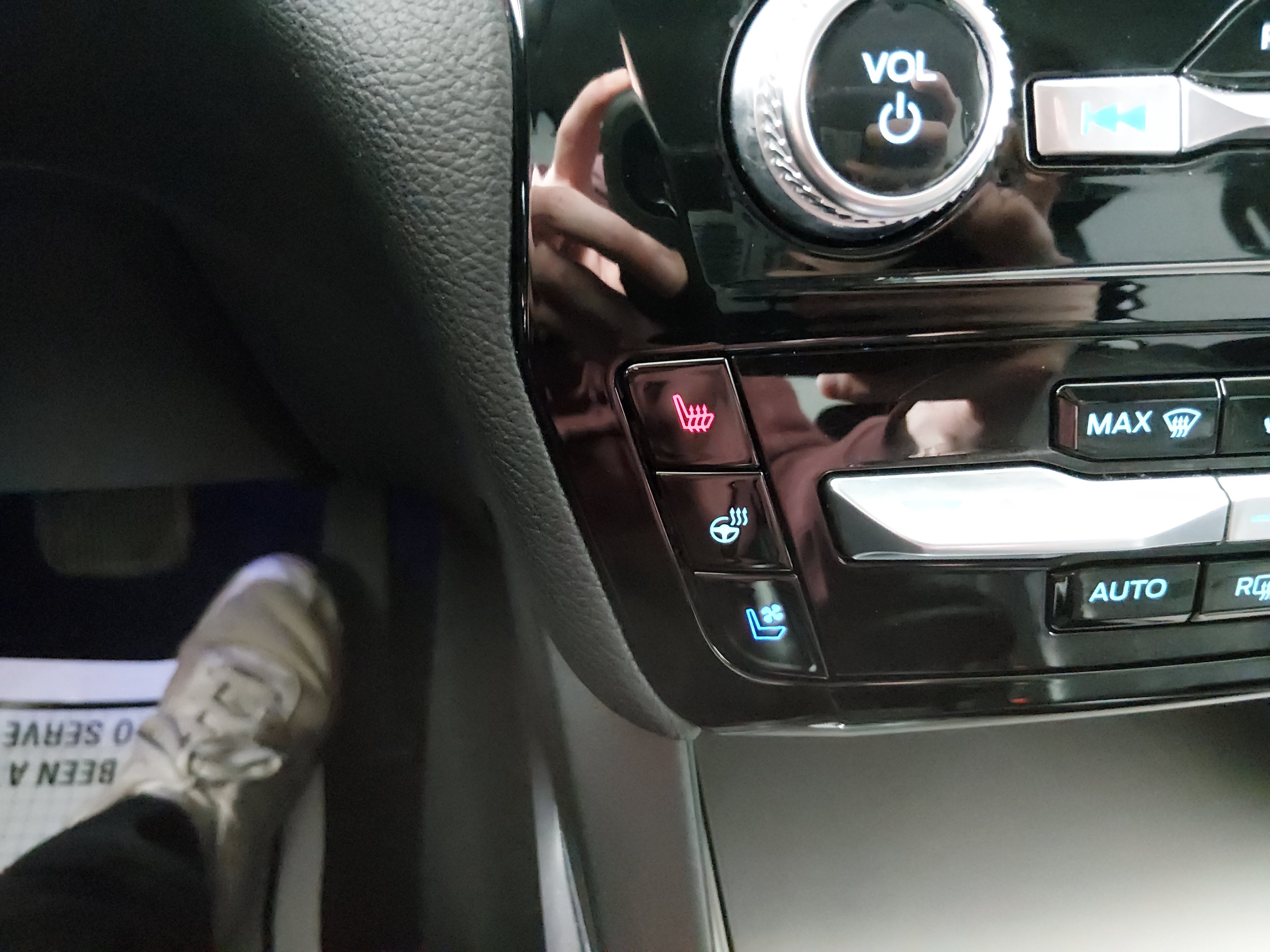 2023 Ford Explorer Limited - Photo 19