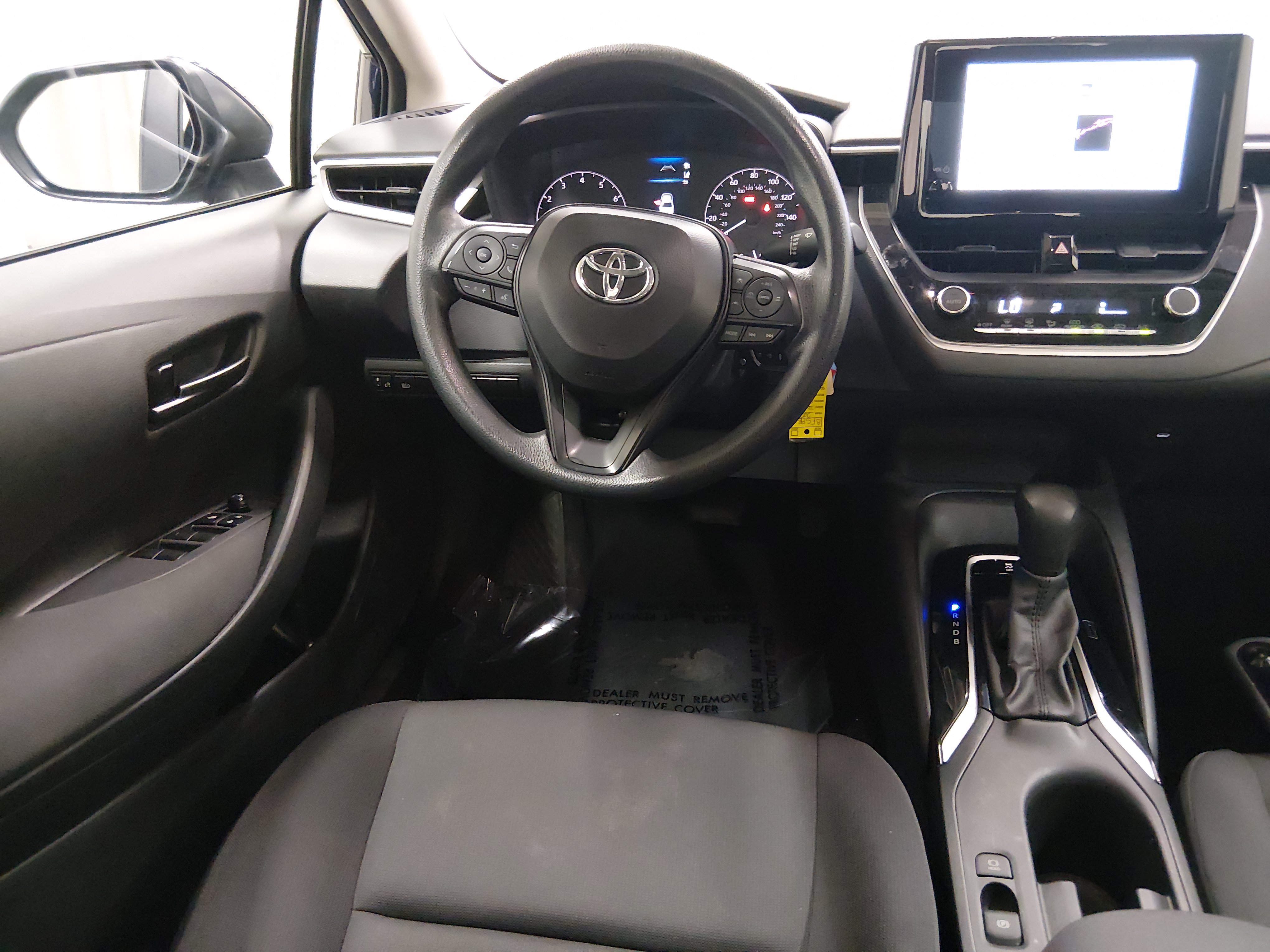 2024 Toyota Corolla LE - Photo 12