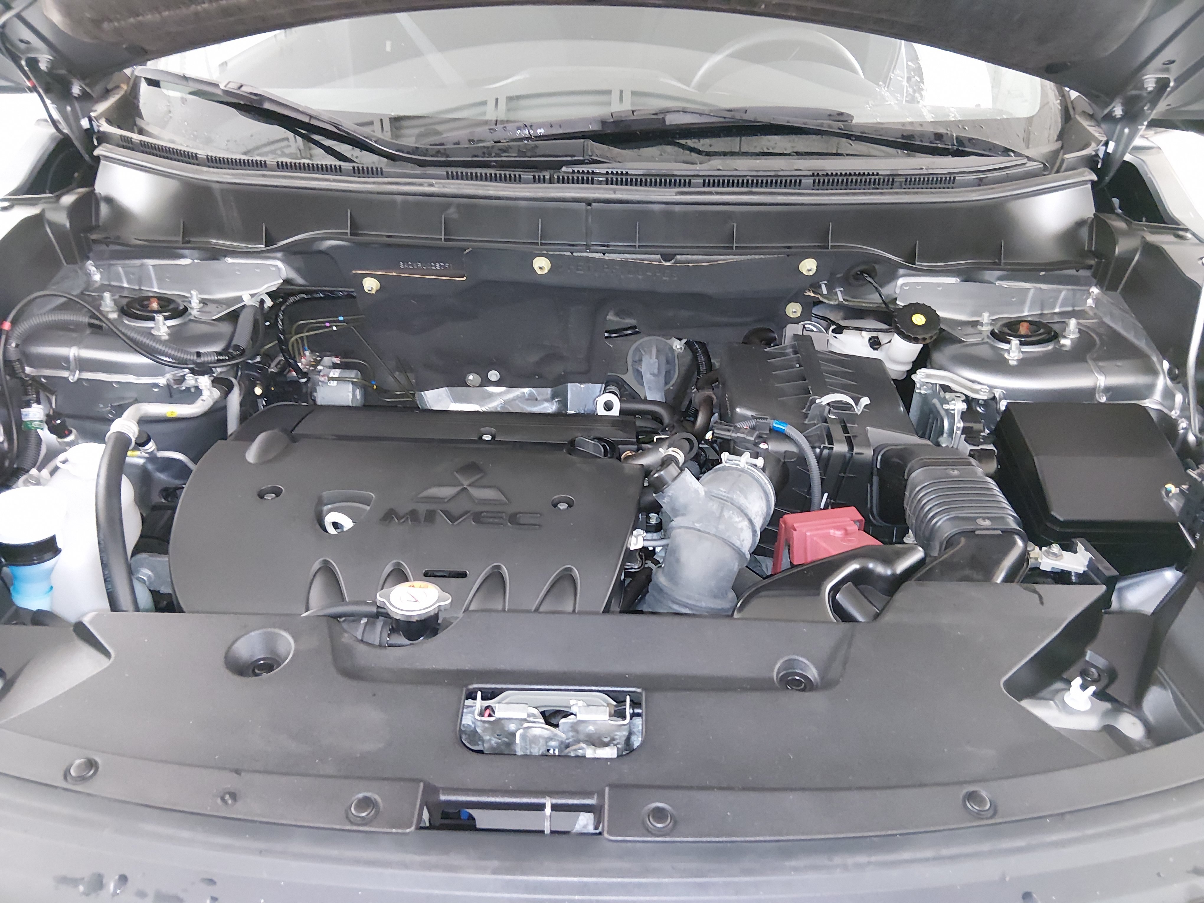 2024 Mitsubishi Outlander Sport ES - Photo 9