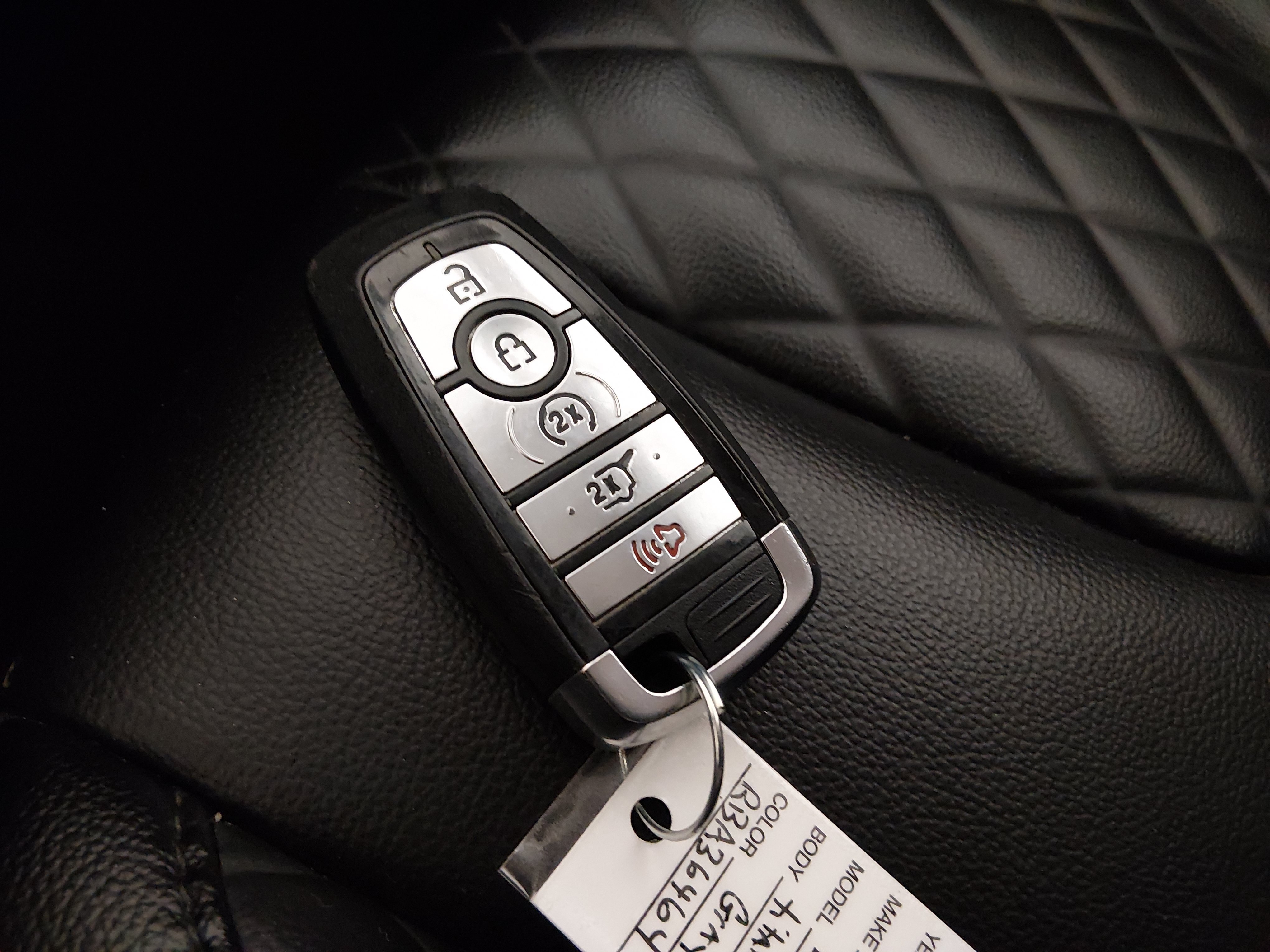 2024 Ford Edge Titanium - Photo 15