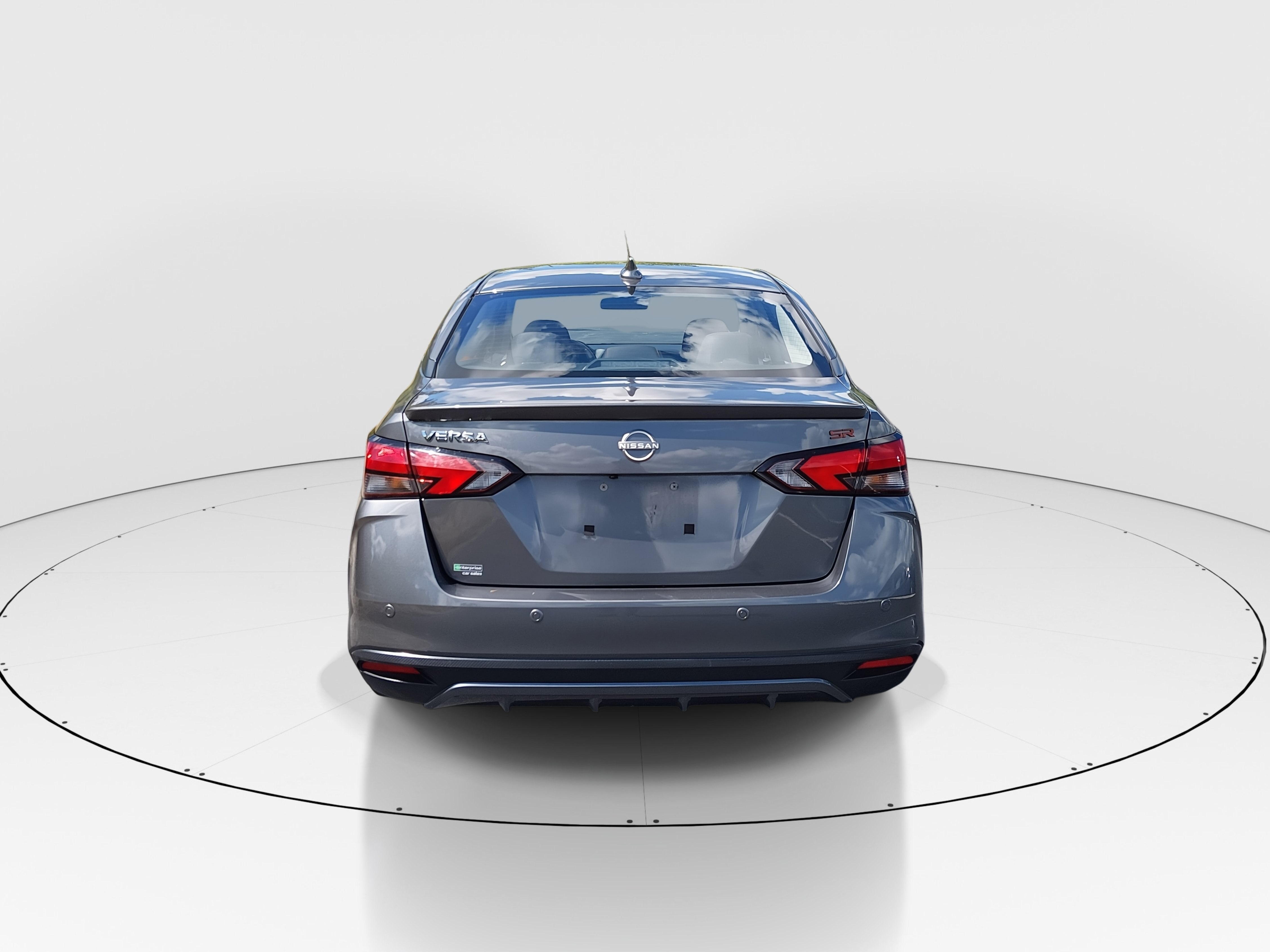 2024 Nissan Versa Sedan SR - Photo 6