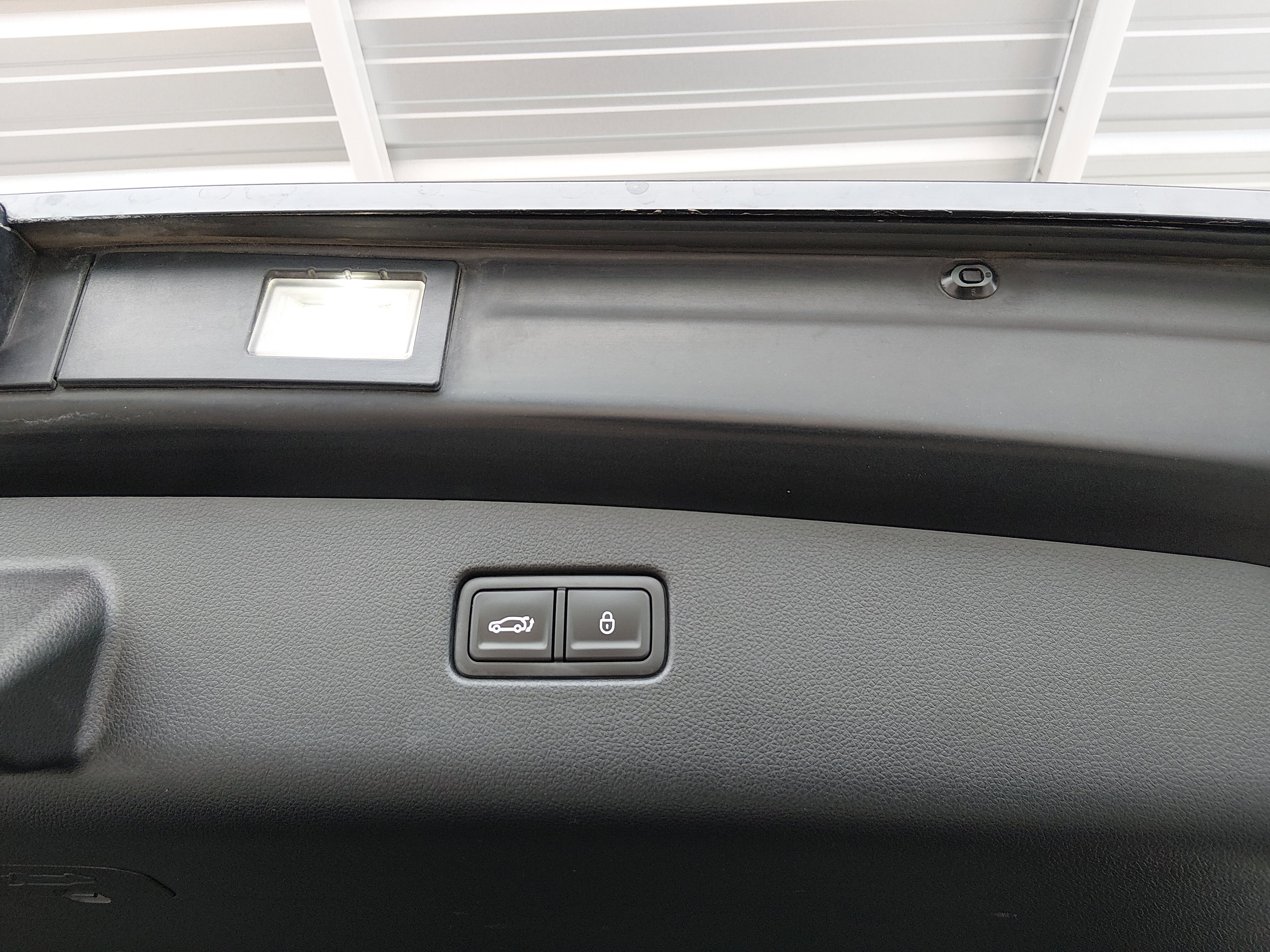 2025 GENESIS GV70 Standard - Photo 12