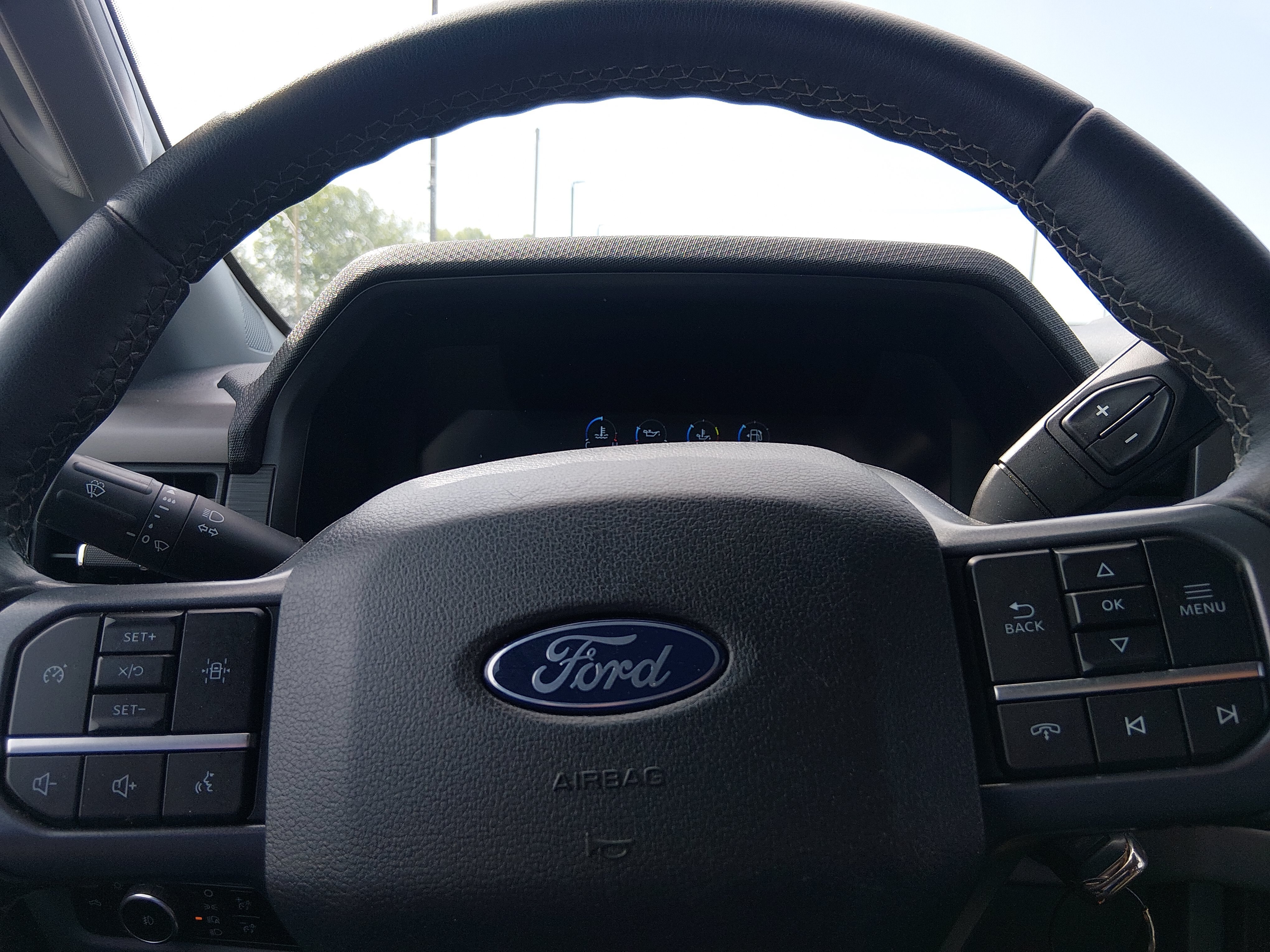 2025 Ford F-150 XLT - Photo 12