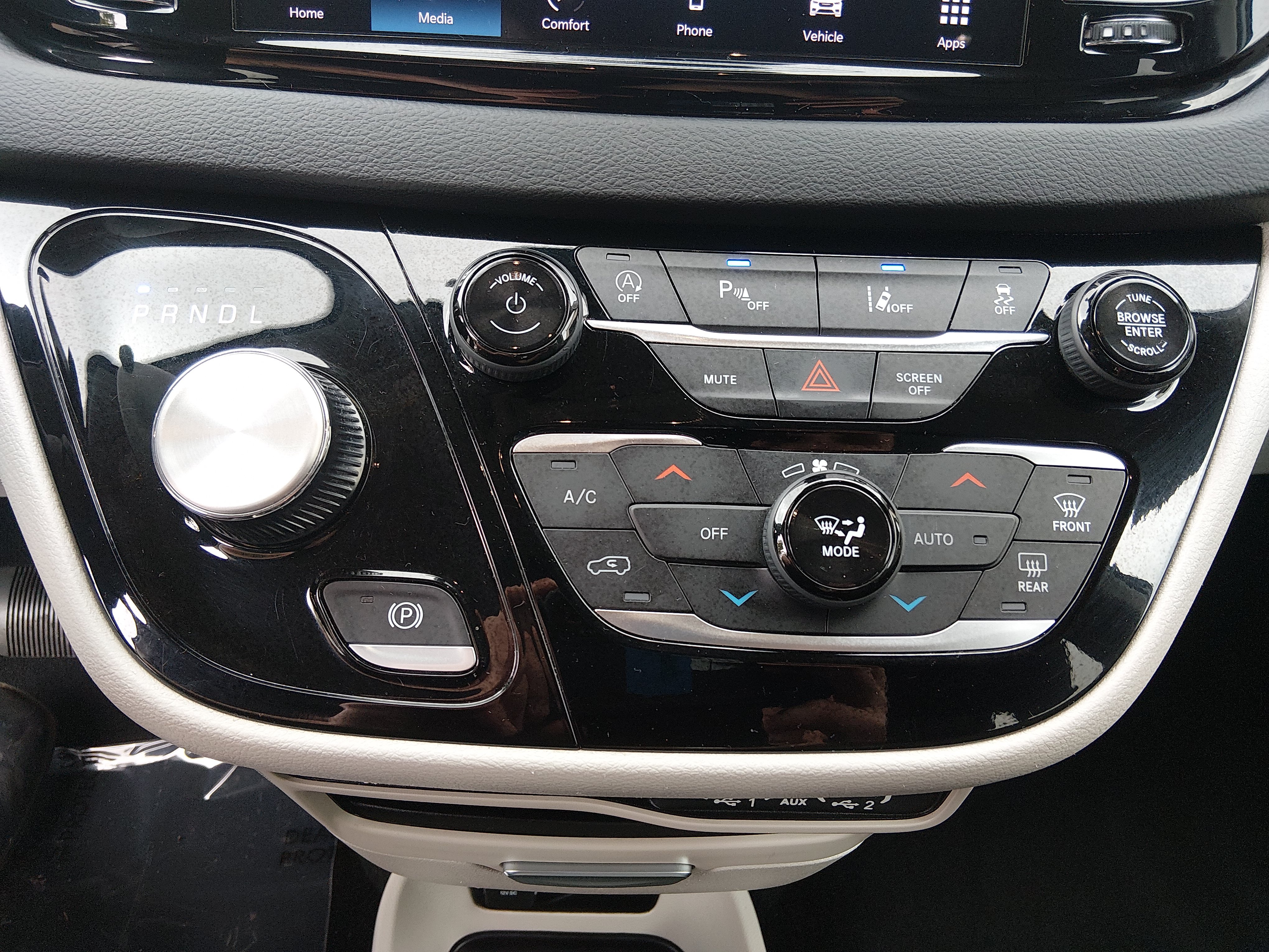 2023 Chrysler Pacifica Touring L - Photo 13