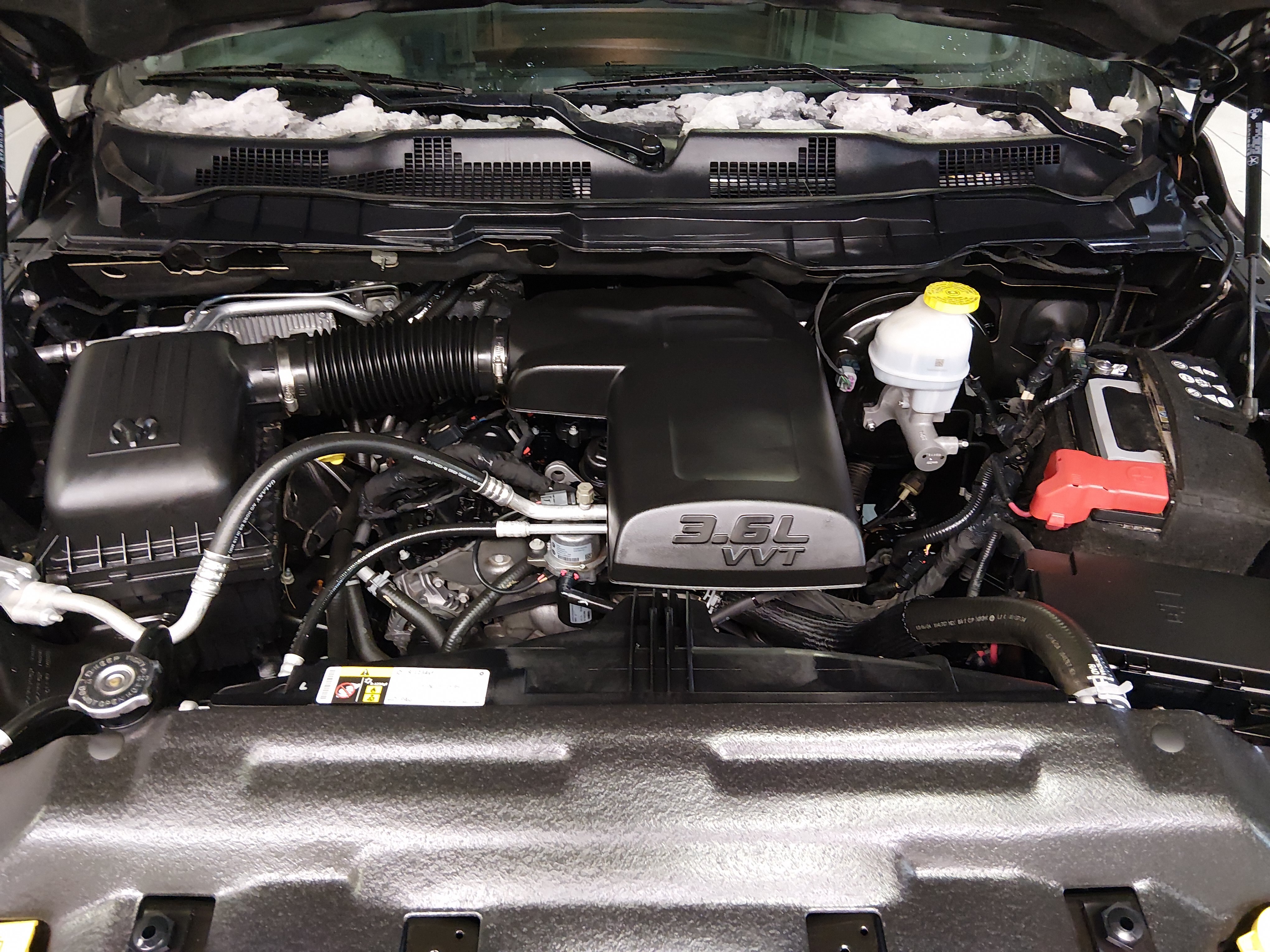 2024 RAM Ram 1500 Classic SLT - Photo 9