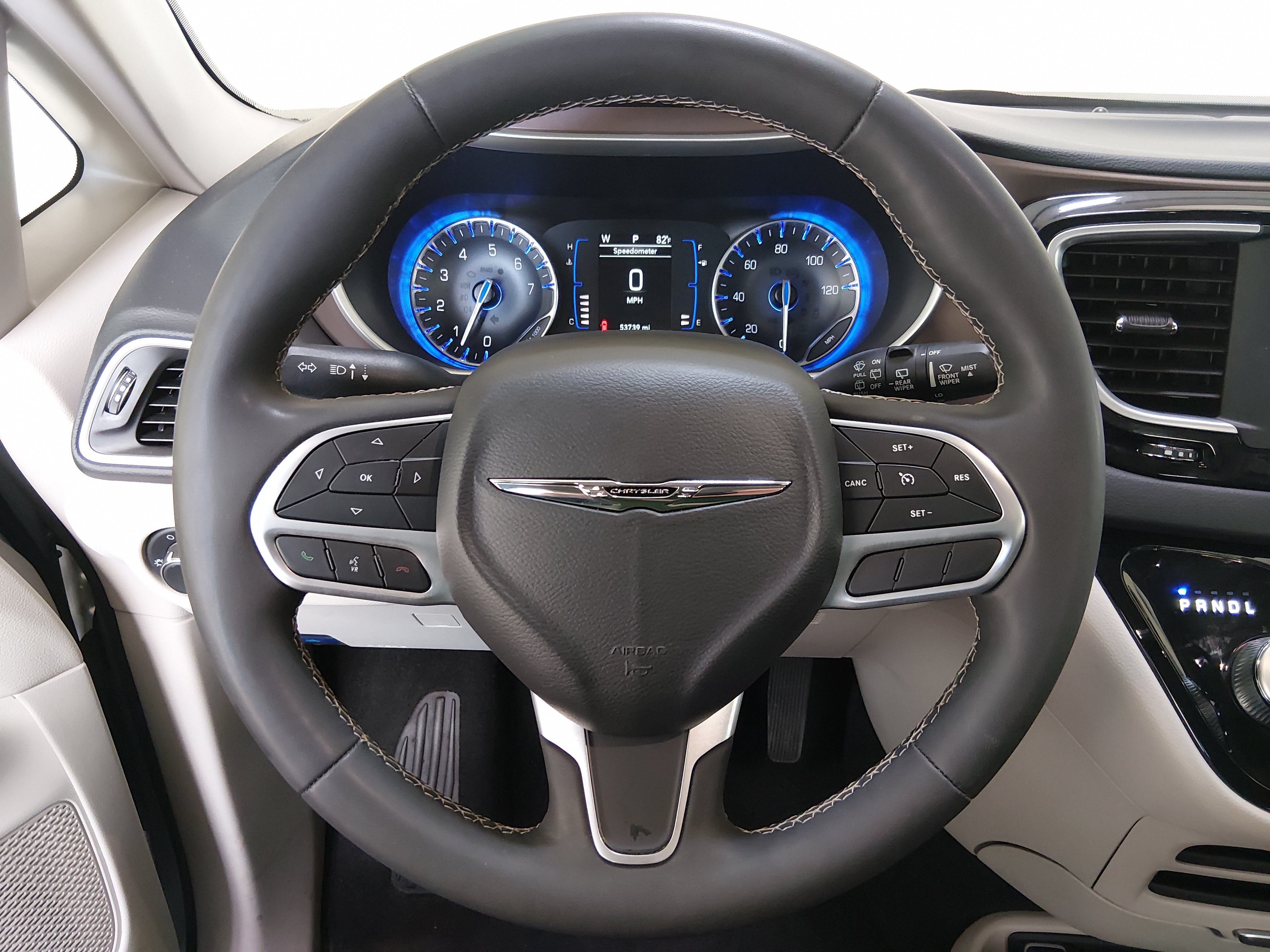 2022 Chrysler Voyager LX - Photo 12