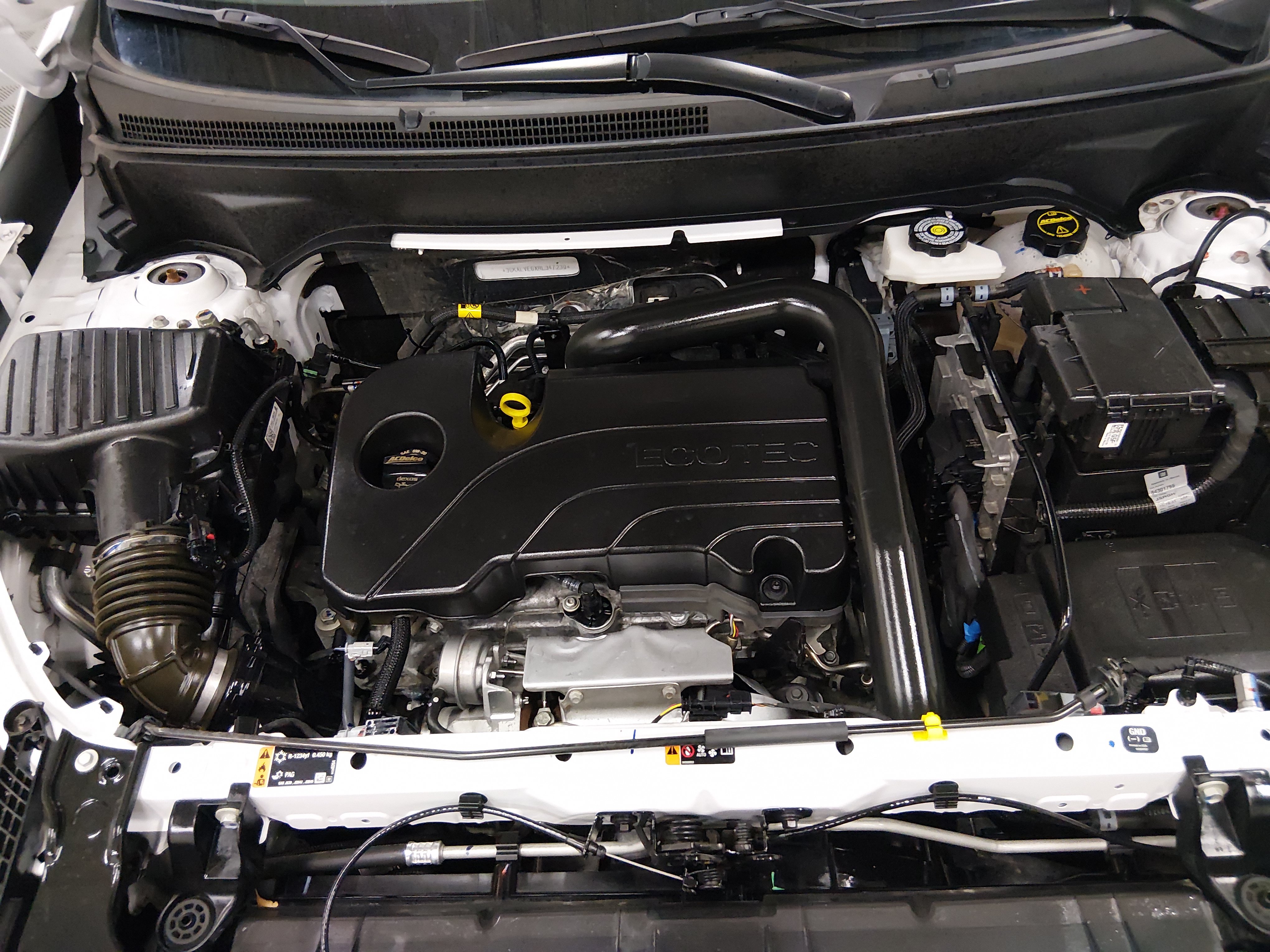 2024 GMC Terrain SLT - Photo 9