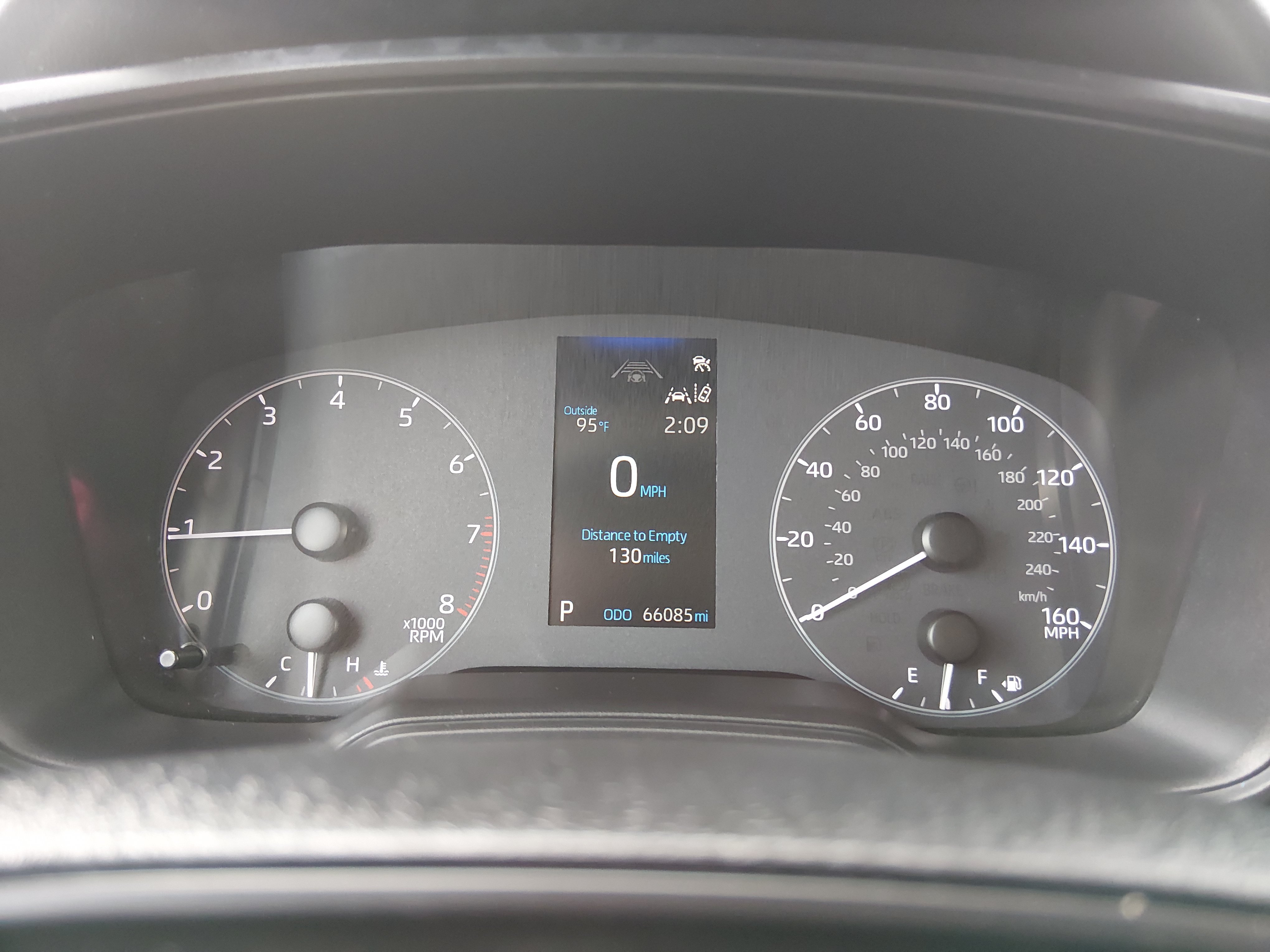 2024 Toyota Corolla LE - Photo 14