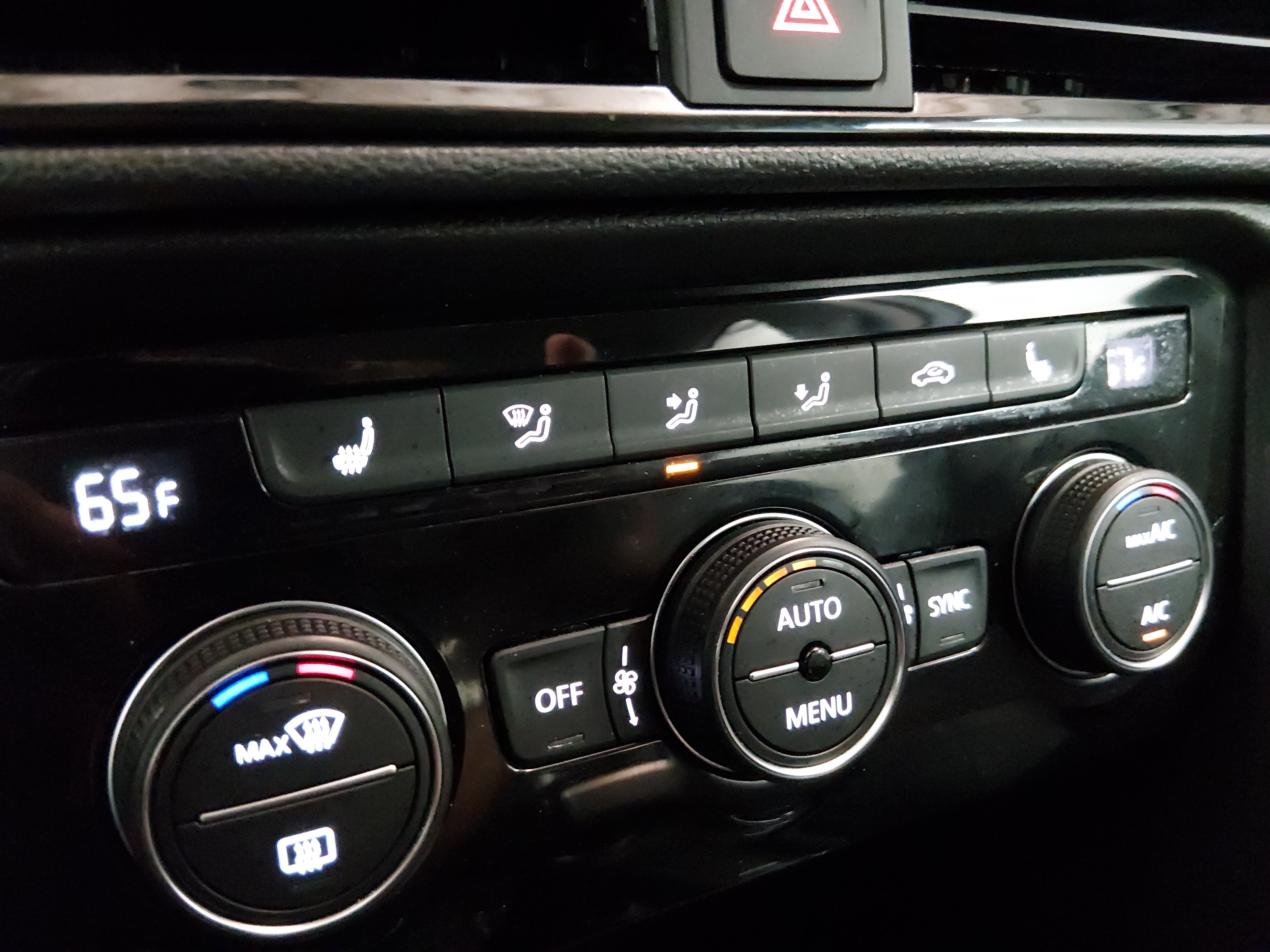 2024 Volkswagen Taos SE - Photo 17