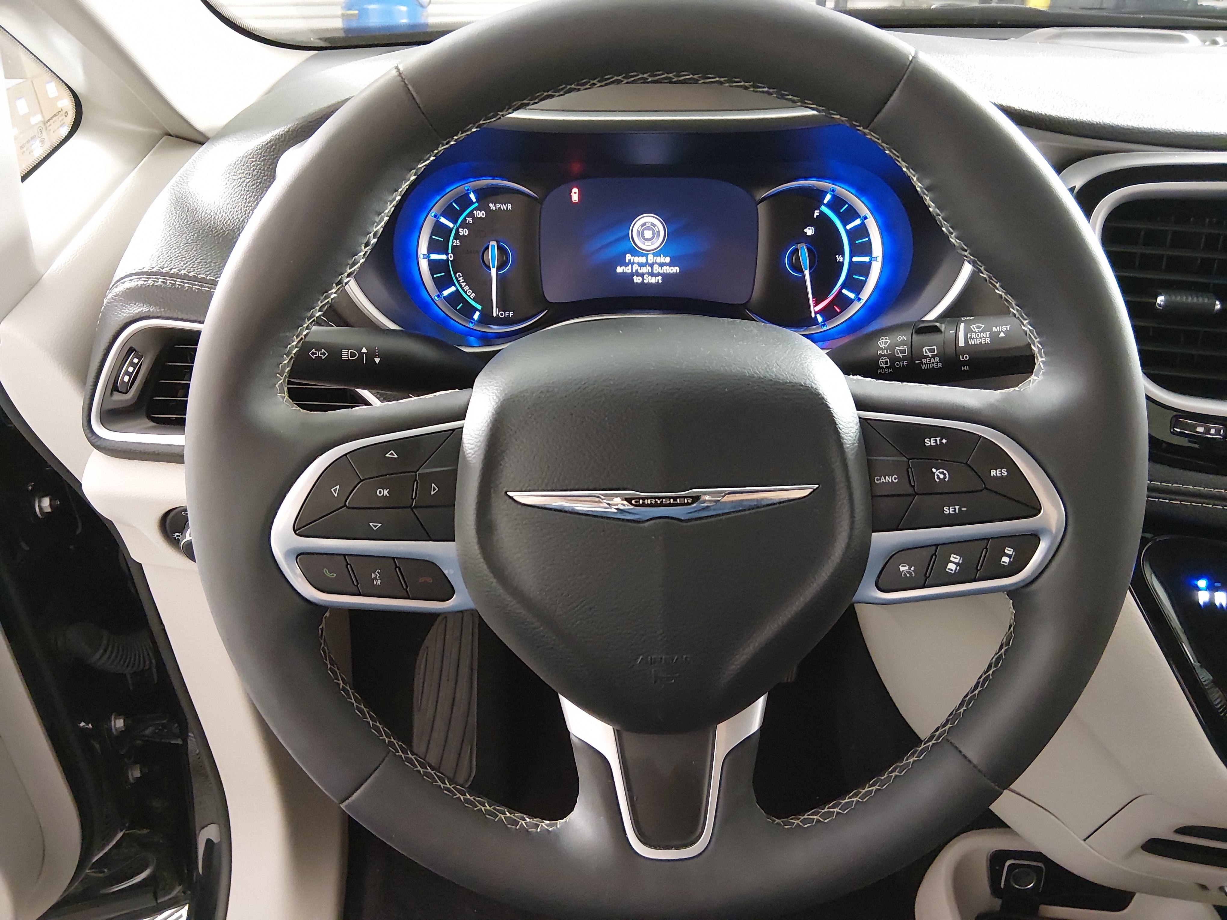 2024 Chrysler Pacifica PHEV Select - Photo 12