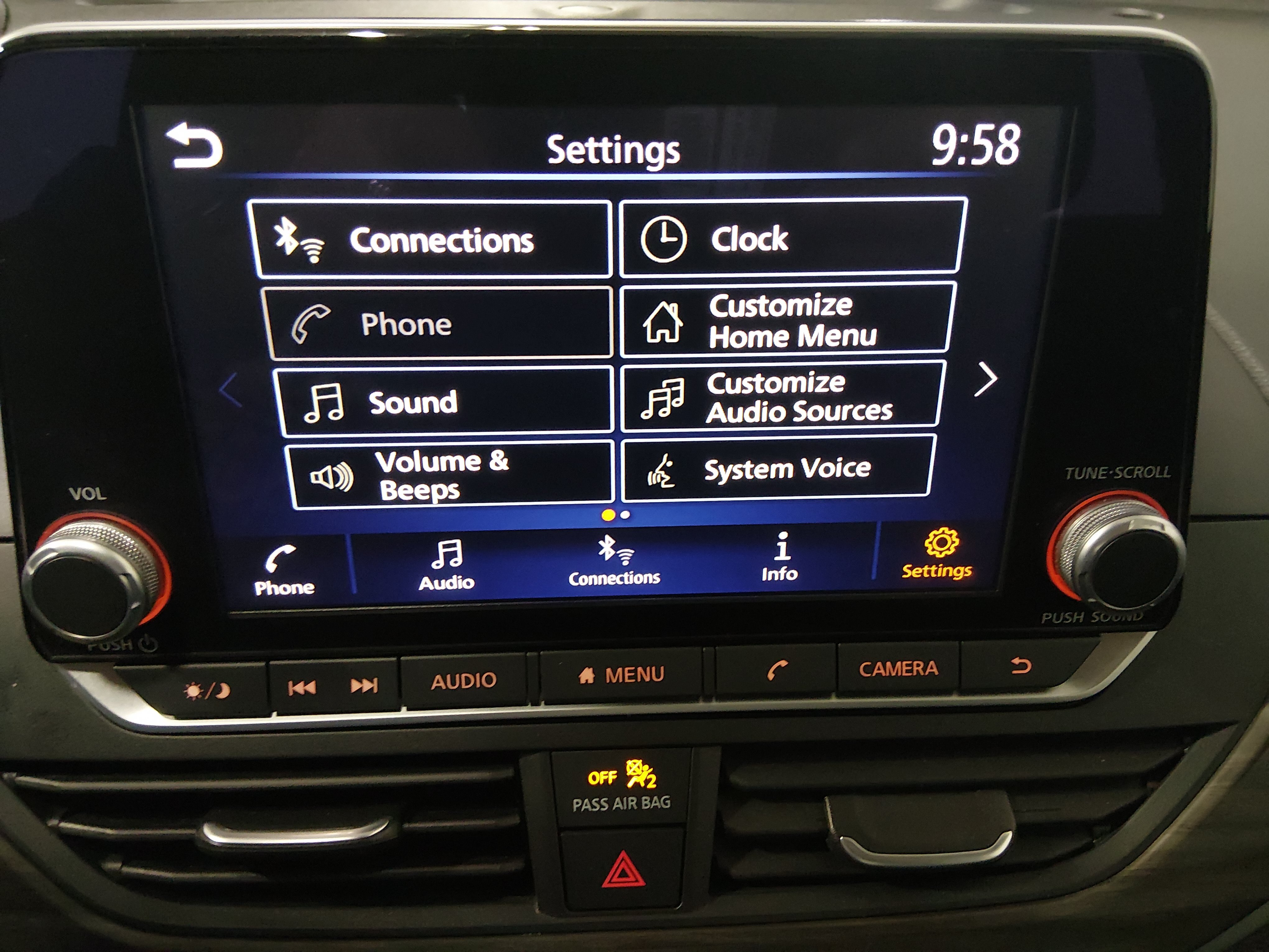 2025 Nissan Altima SV - Photo 17