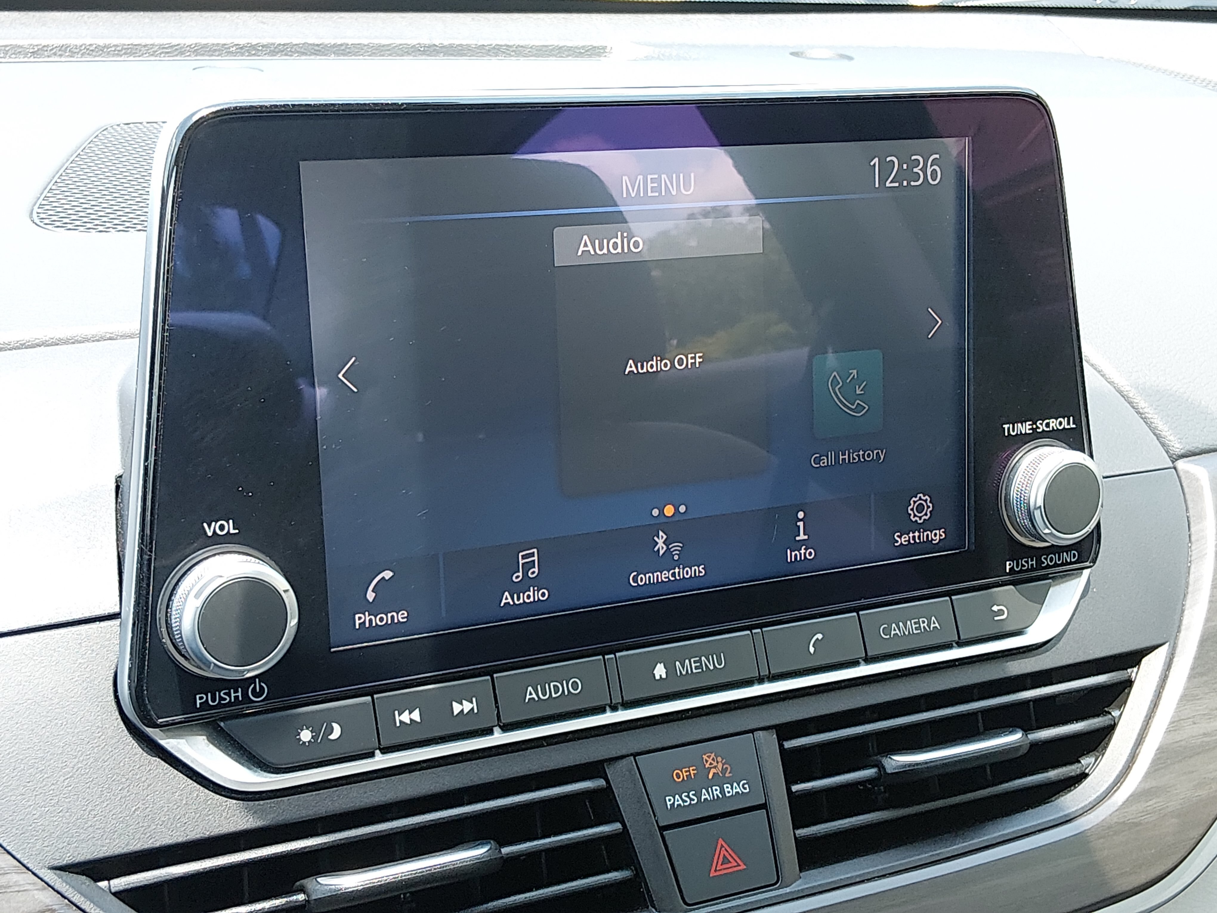 2025 Nissan Altima SV - Photo 17