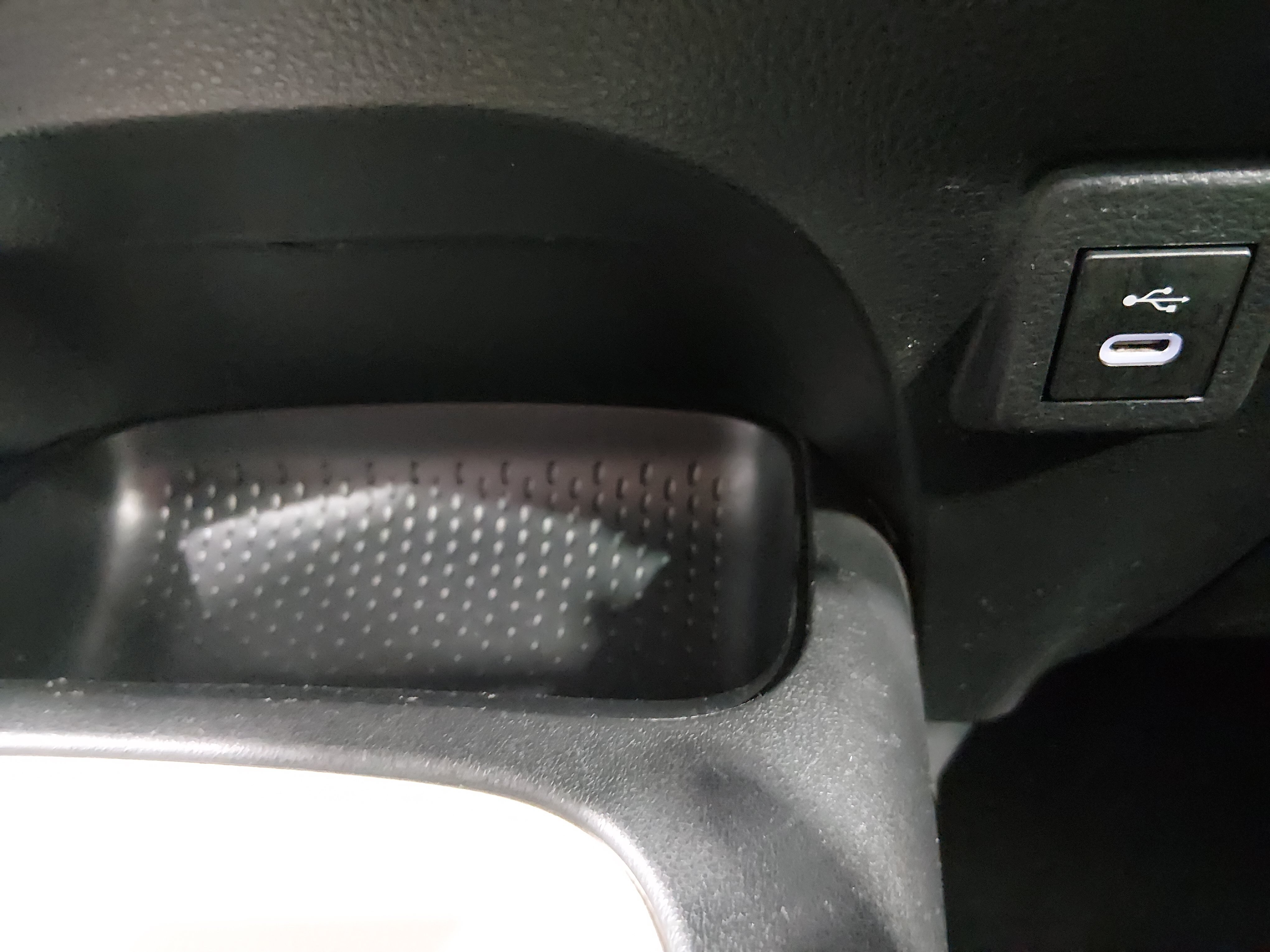 2023 Toyota Corolla LE - Photo 18