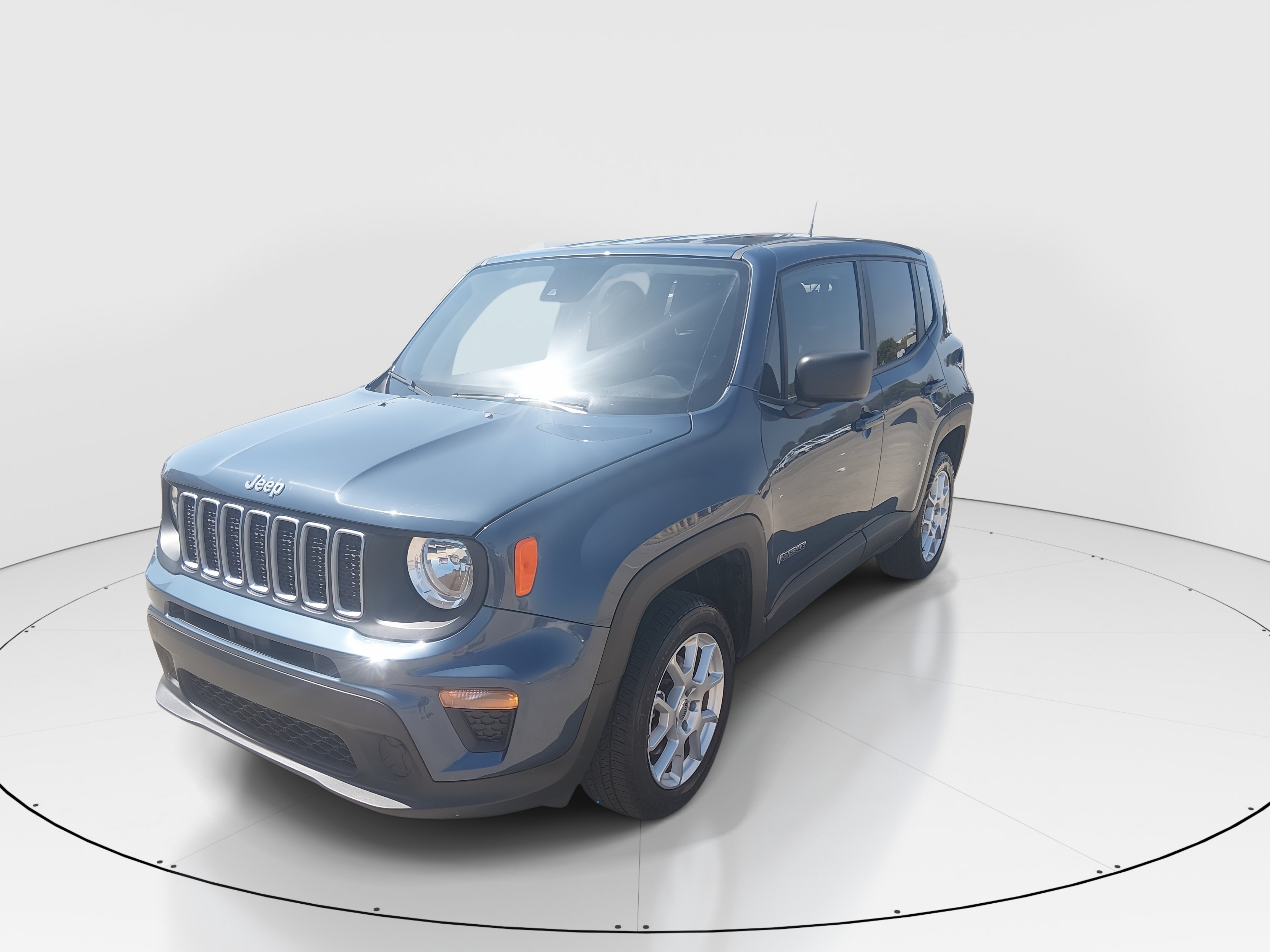 2023 Jeep Renegade 3