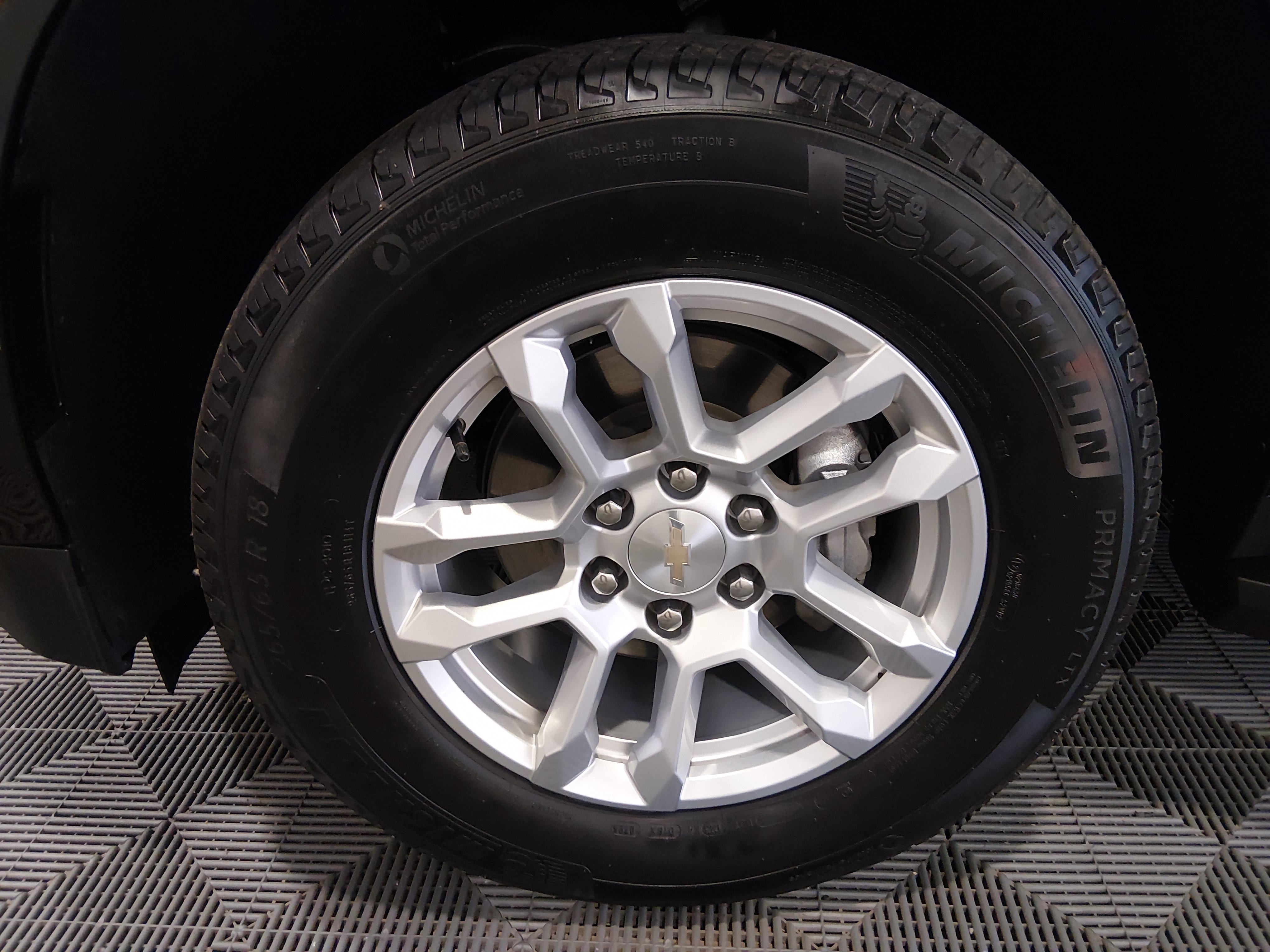 2025 Chevrolet Tahoe LT - Photo 10