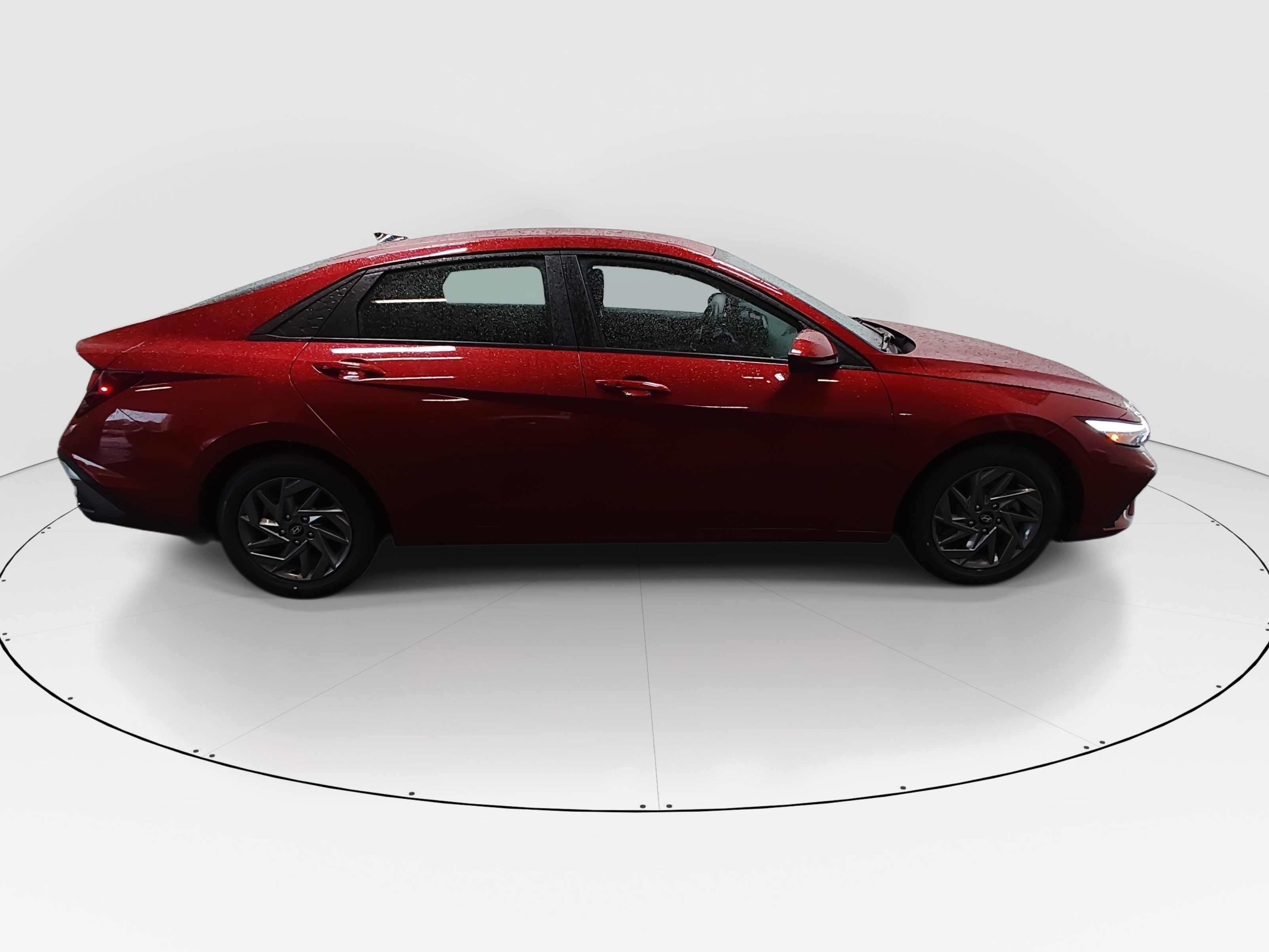2024 Hyundai Elantra SEL - Photo 8