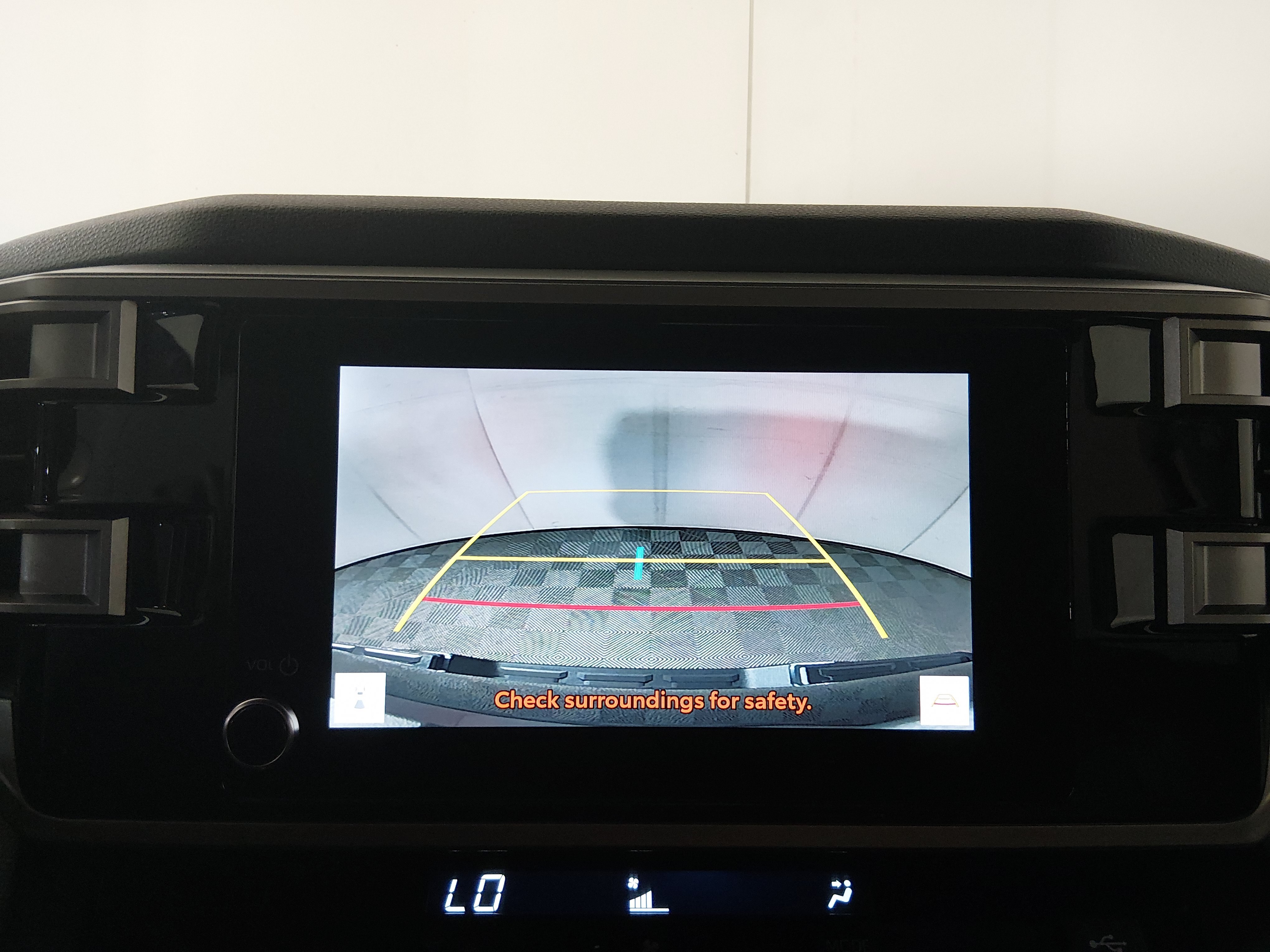 2025 Toyota Tundra SR5 - Photo 17