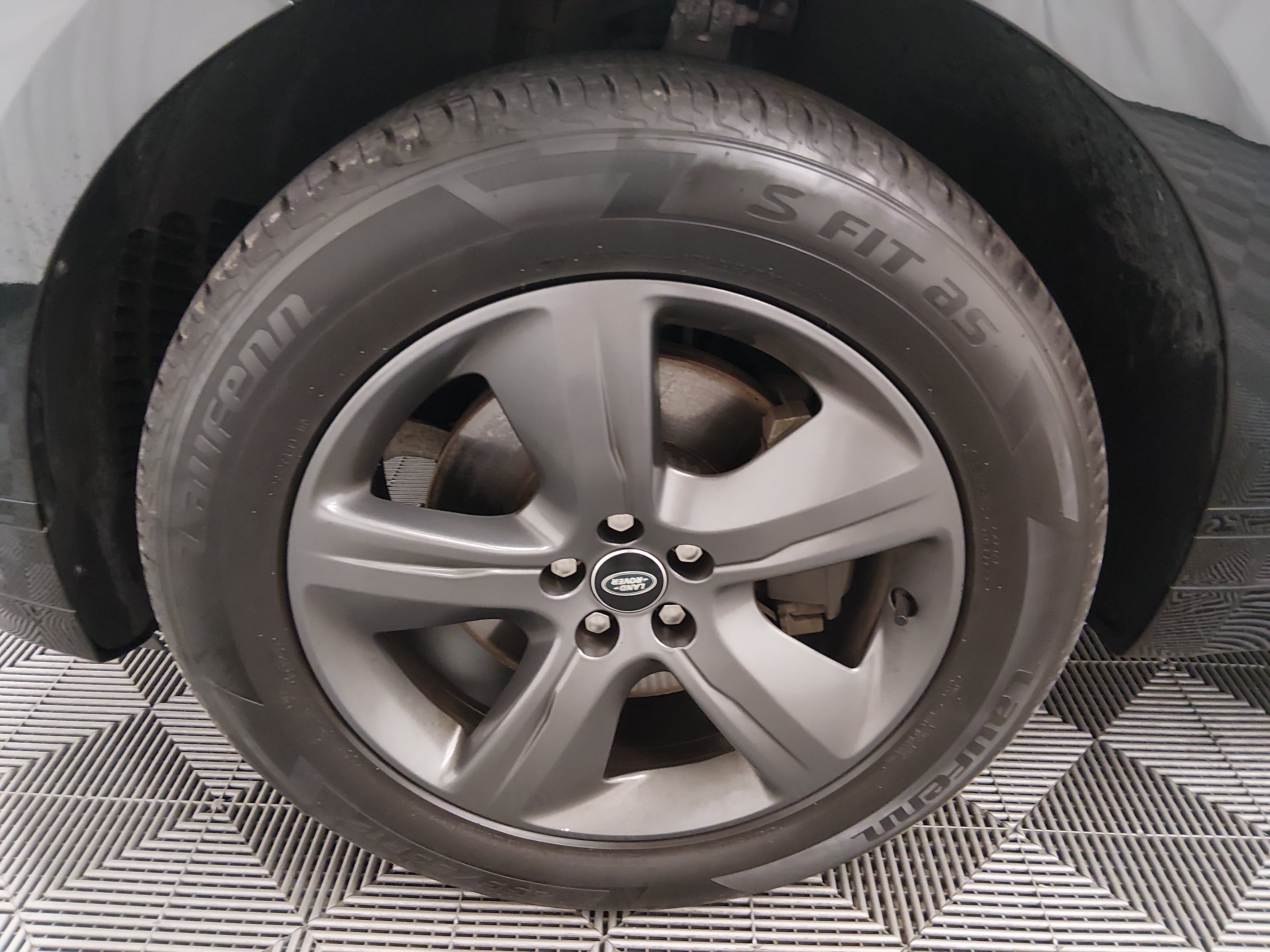 2025 Land Rover Range Rover Velar Dynamic SE - Photo 10