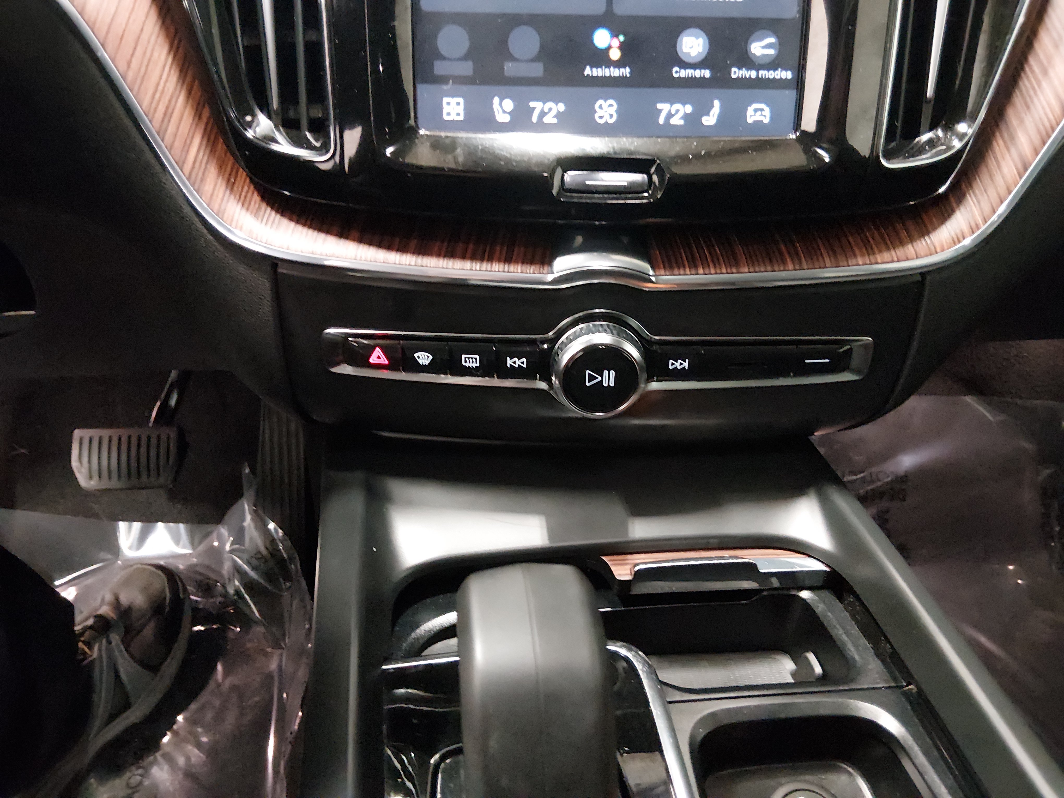 2024 Volvo XC60 Plus - Photo 13