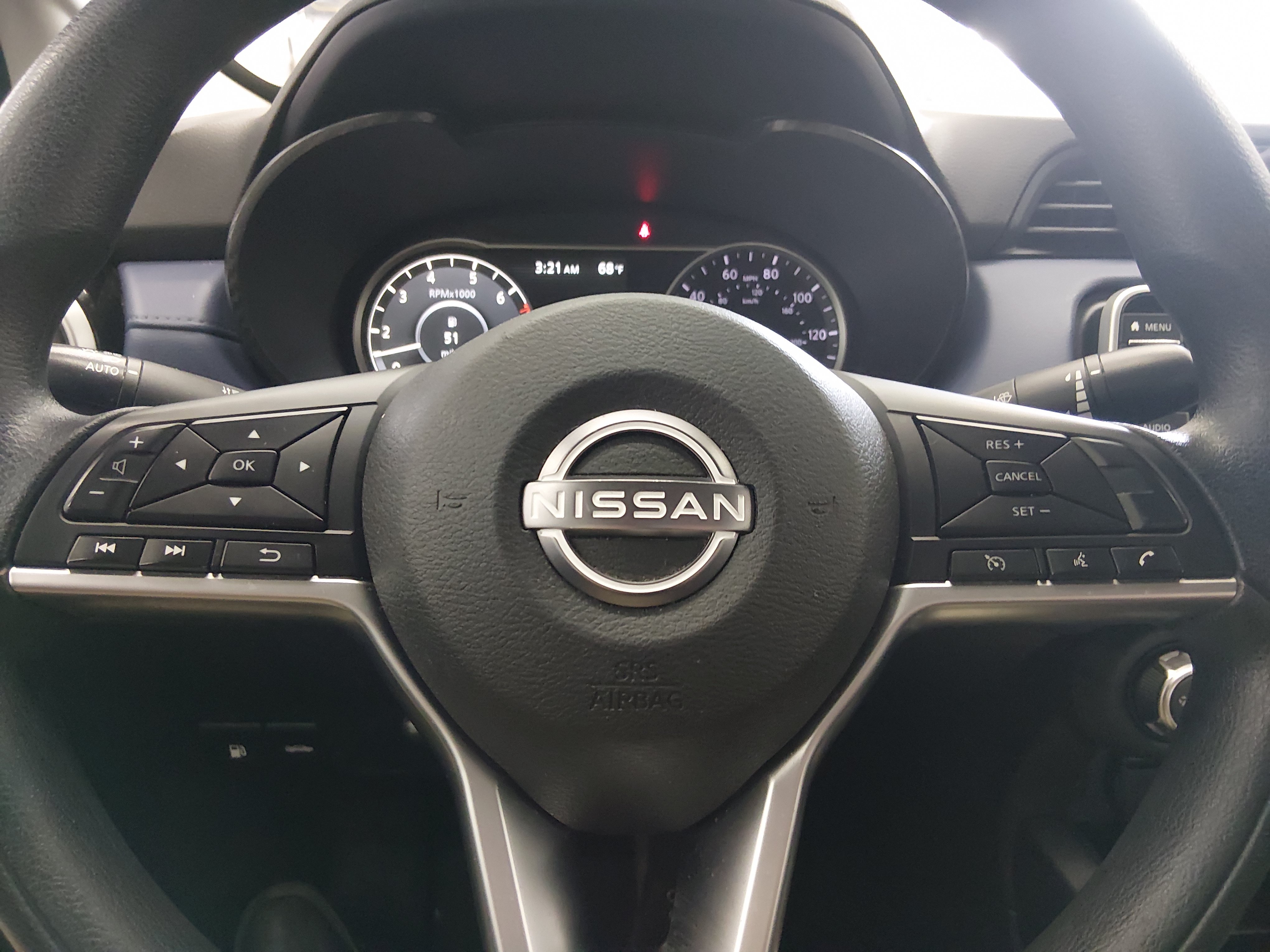 2023 Nissan Versa Sedan SV - Photo 12
