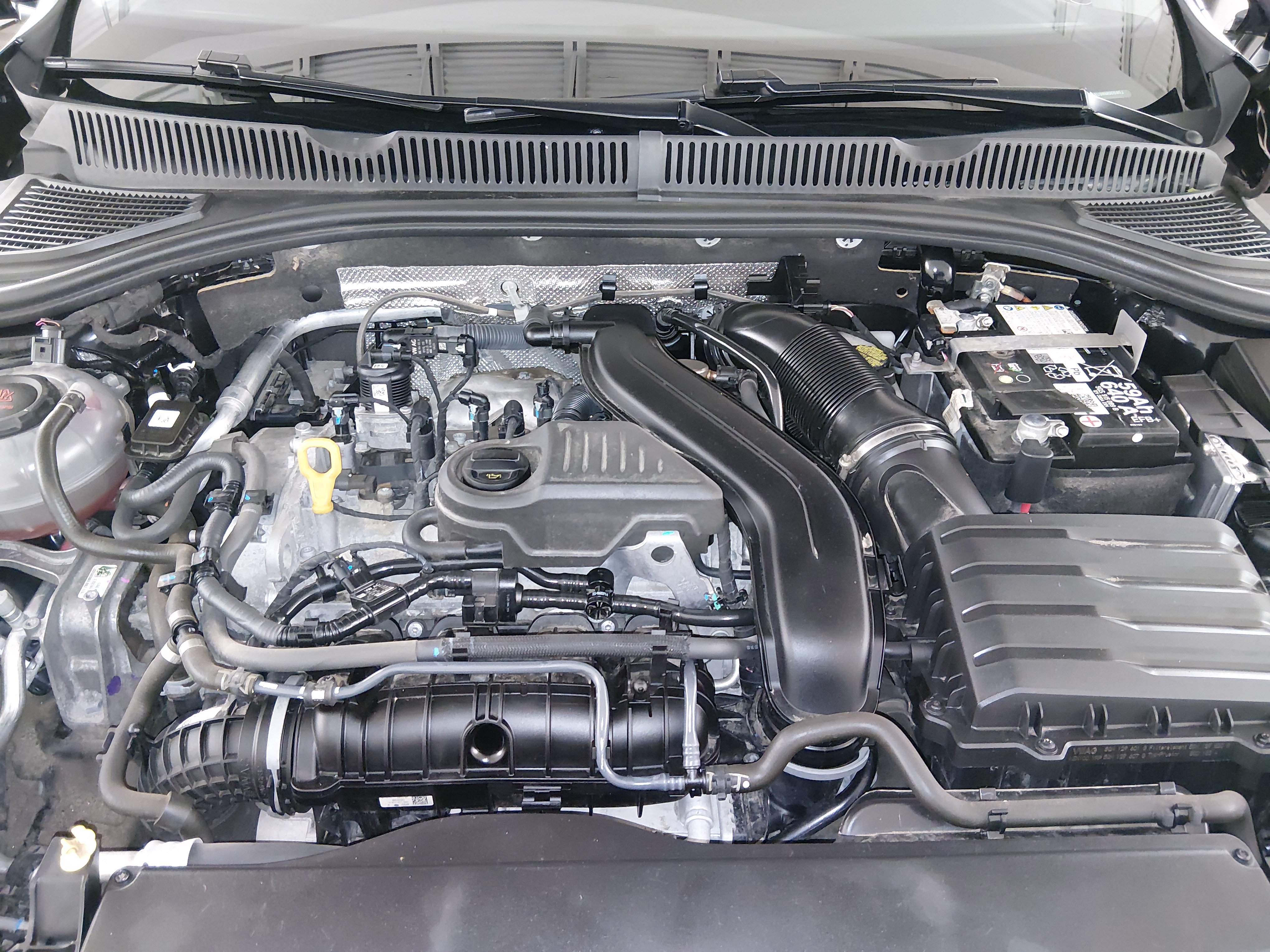 2024 Volkswagen Jetta SE - Photo 9