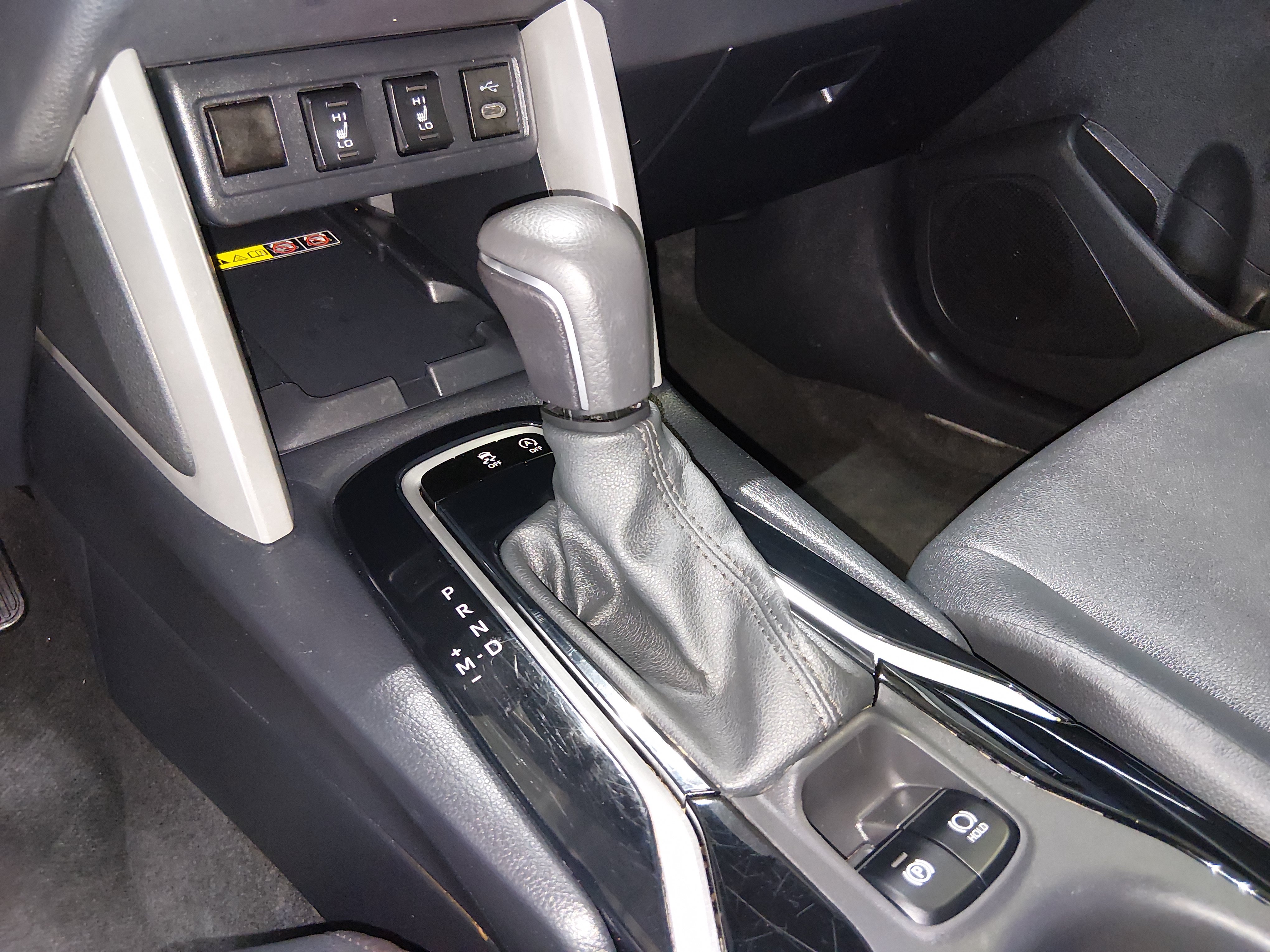 2024 Toyota Corolla Cross XLE - Photo 18